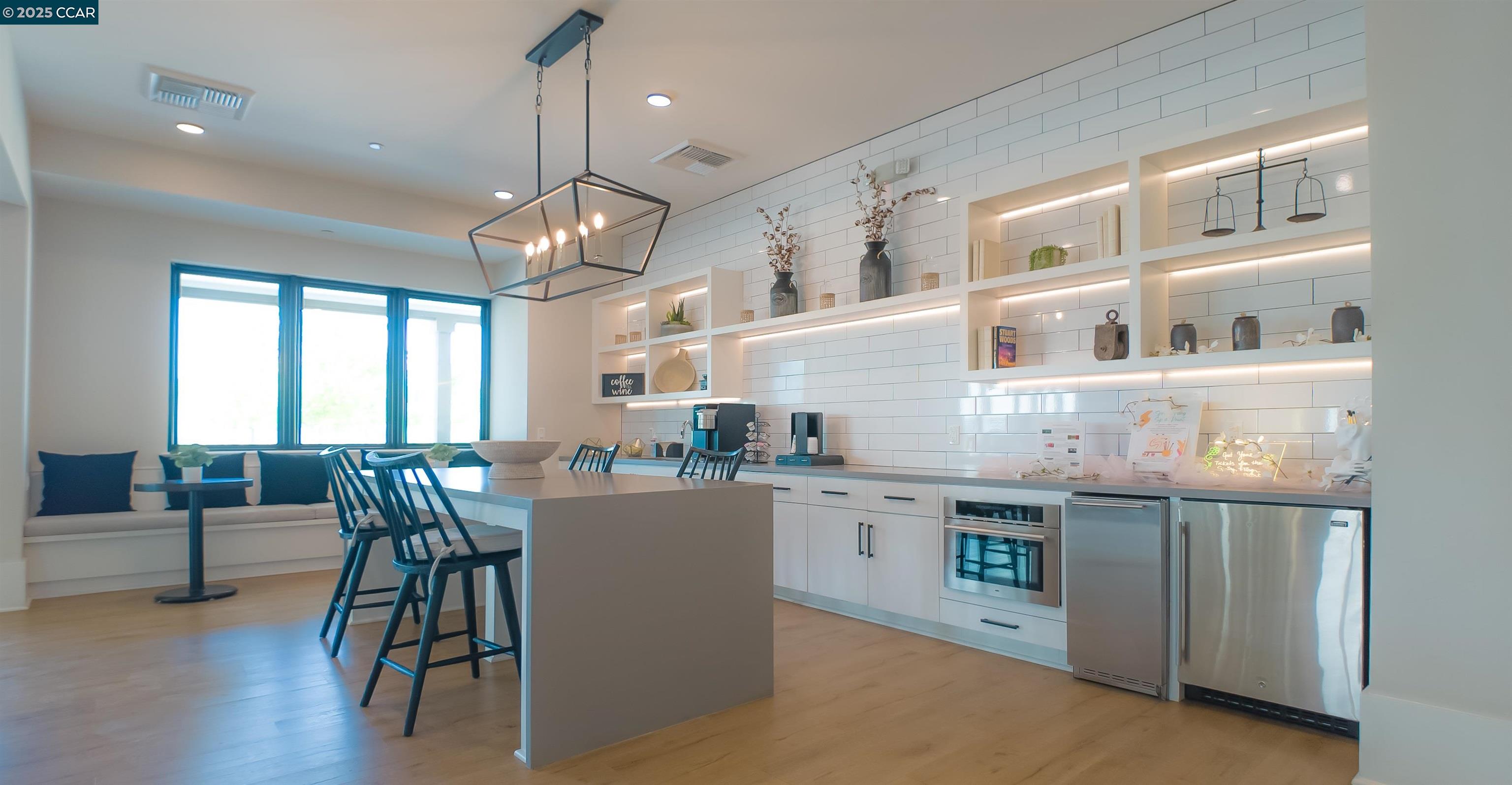 Detail Gallery Image 10 of 37 For 2299 Rustic Oak Ln, Rio Vista,  CA 94571 - 2 Beds | 2 Baths