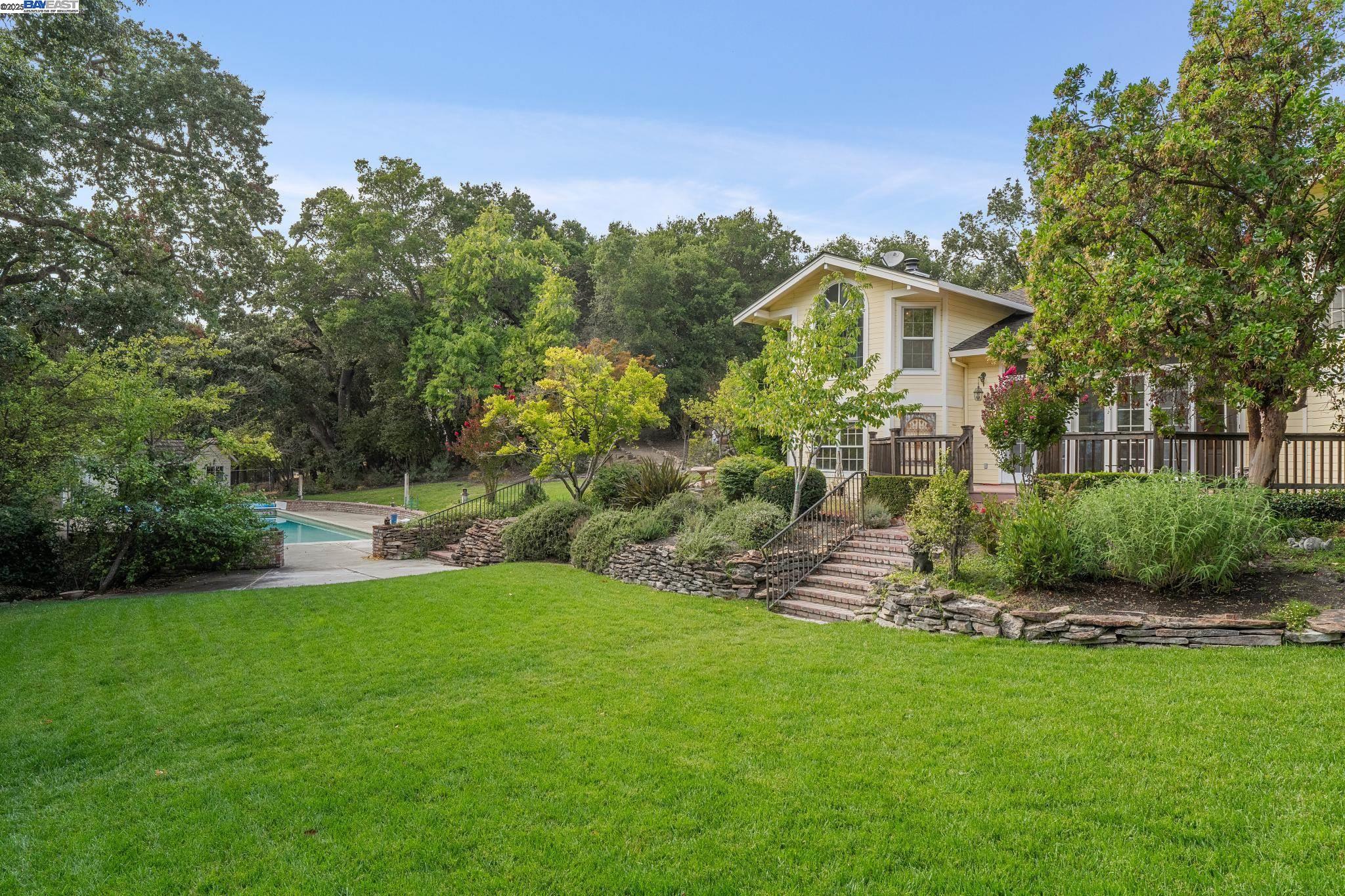 Detail Gallery Image 2 of 53 For 721 Fair Oaks Dr, Alamo,  CA 94507 - 4 Beds | 3 Baths