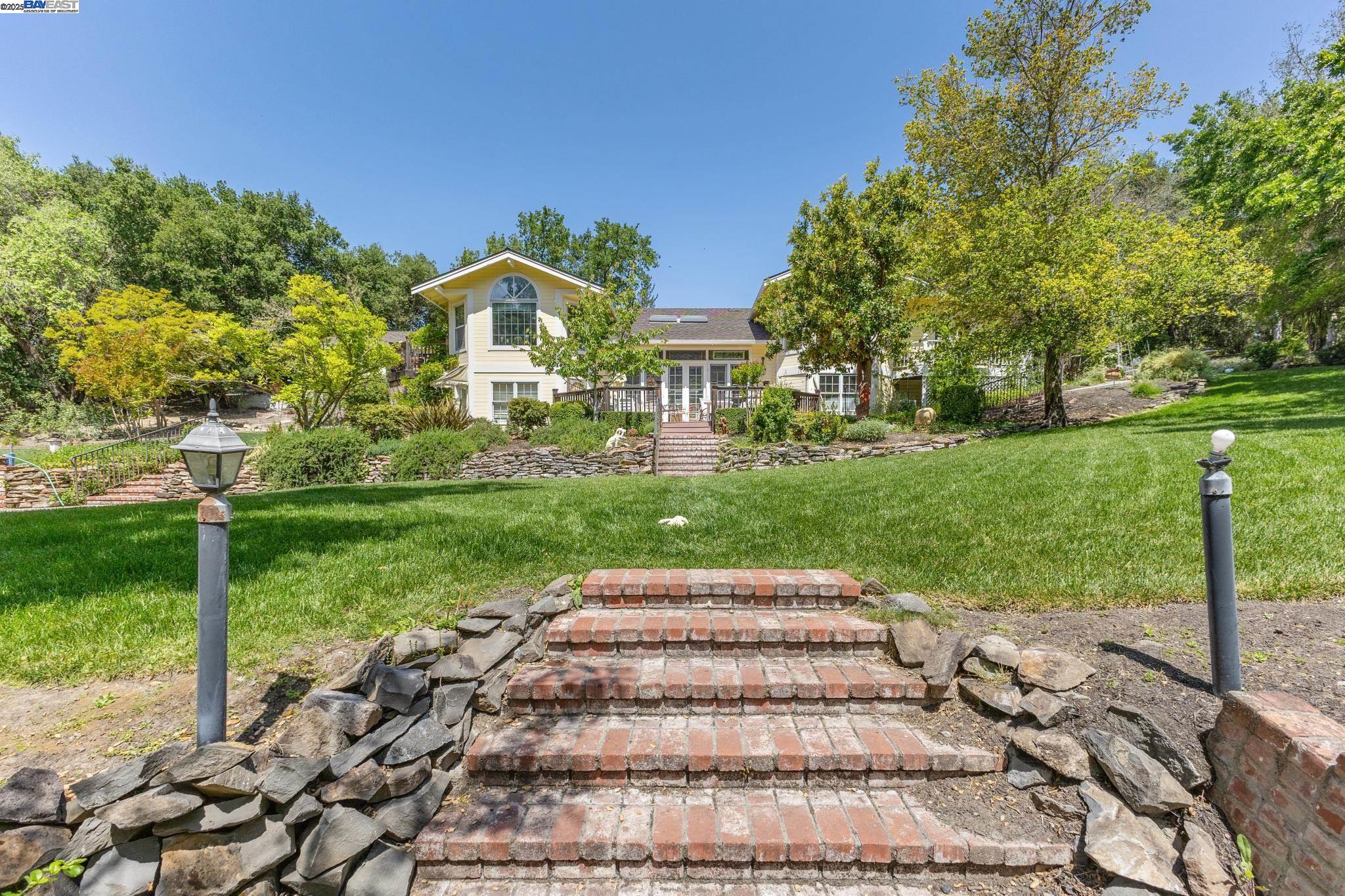 Detail Gallery Image 23 of 53 For 721 Fair Oaks Dr, Alamo,  CA 94507 - 4 Beds | 3 Baths
