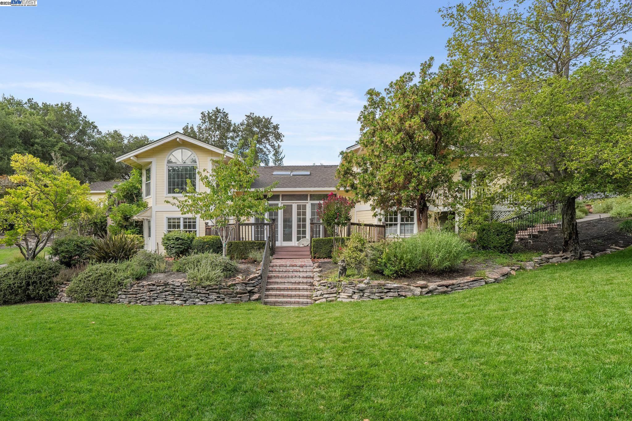 Detail Gallery Image 26 of 53 For 721 Fair Oaks Dr, Alamo,  CA 94507 - 4 Beds | 3 Baths