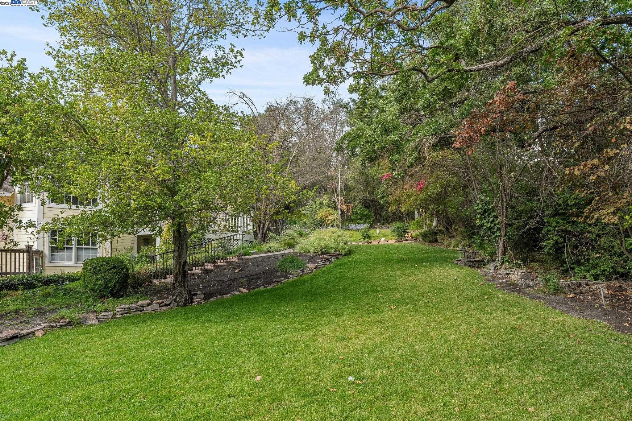 Detail Gallery Image 31 of 53 For 721 Fair Oaks Dr, Alamo,  CA 94507 - 4 Beds | 3 Baths