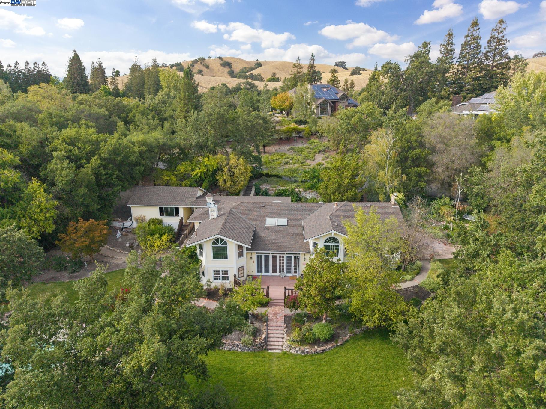Detail Gallery Image 36 of 53 For 721 Fair Oaks Dr, Alamo,  CA 94507 - 4 Beds | 3 Baths