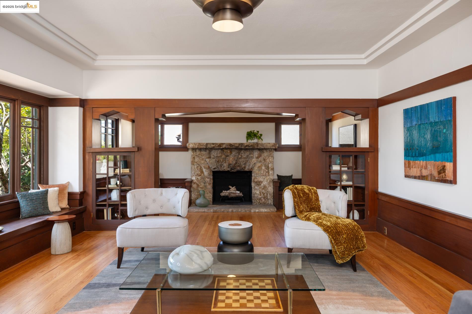Detail Gallery Image 4 of 40 For 971 Santa Barbara Rd, Berkeley,  CA 94707 - 5 Beds | 3 Baths