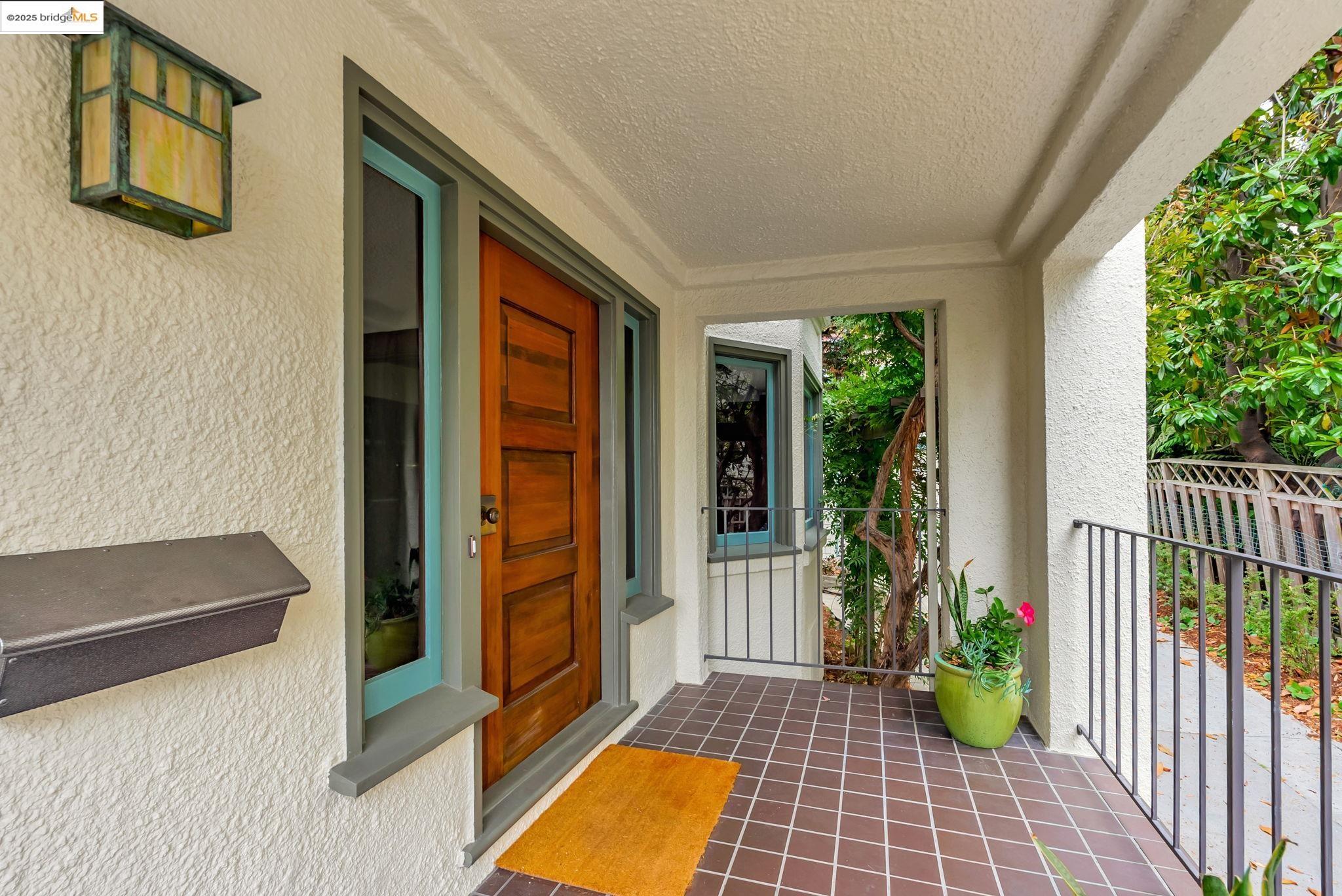Detail Gallery Image 33 of 40 For 971 Santa Barbara Rd, Berkeley,  CA 94707 - 5 Beds | 3 Baths