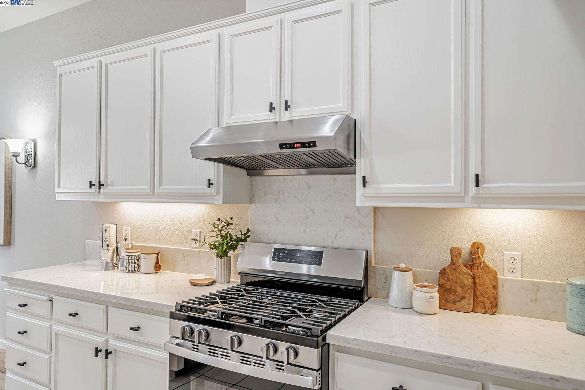 Detail Gallery Image 13 of 44 For 168 Shadowhill Cir, San Ramon,  CA 94583 - 3 Beds | 2/1 Baths