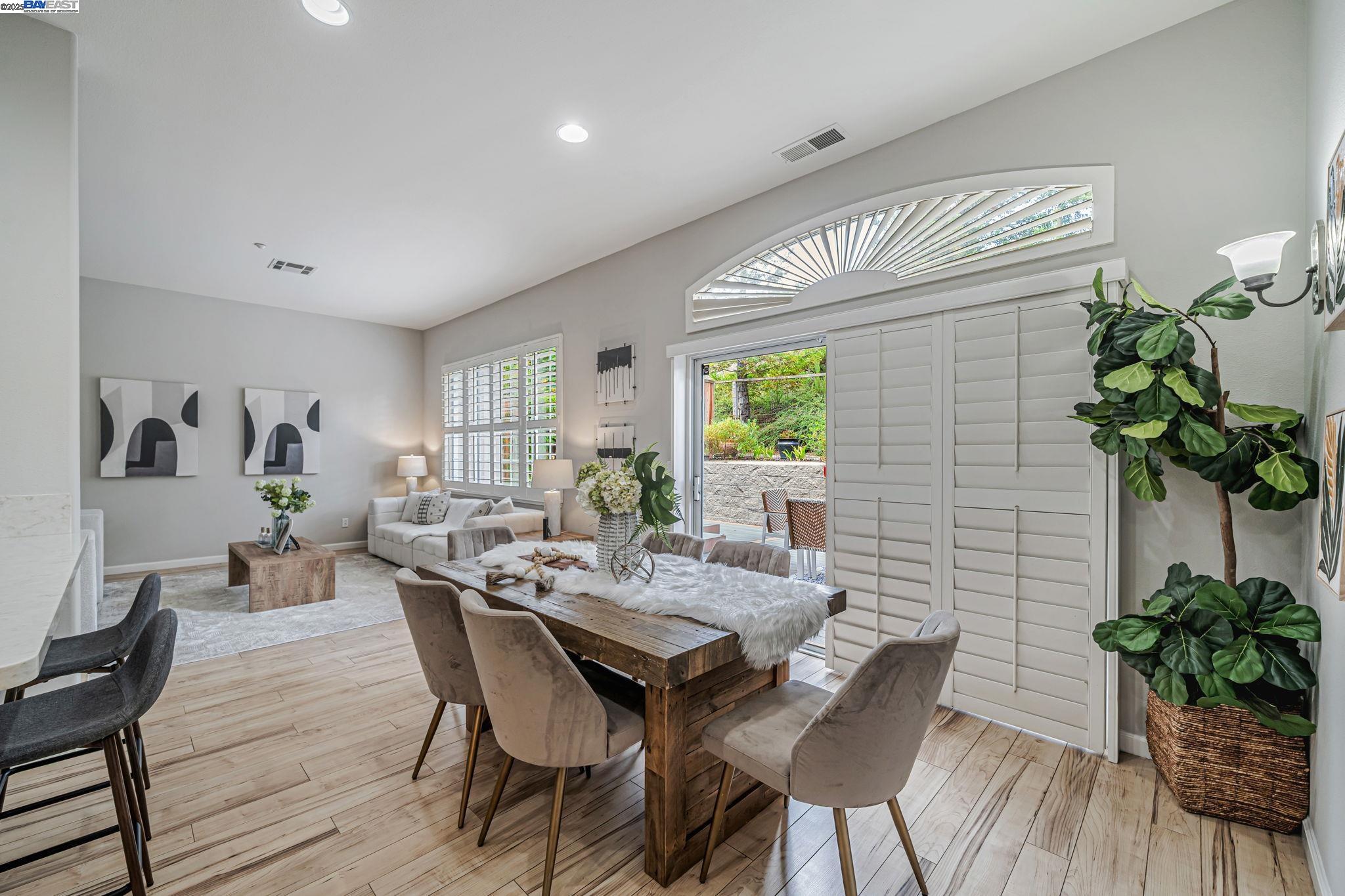 Detail Gallery Image 18 of 44 For 168 Shadowhill Cir, San Ramon,  CA 94583 - 3 Beds | 2/1 Baths