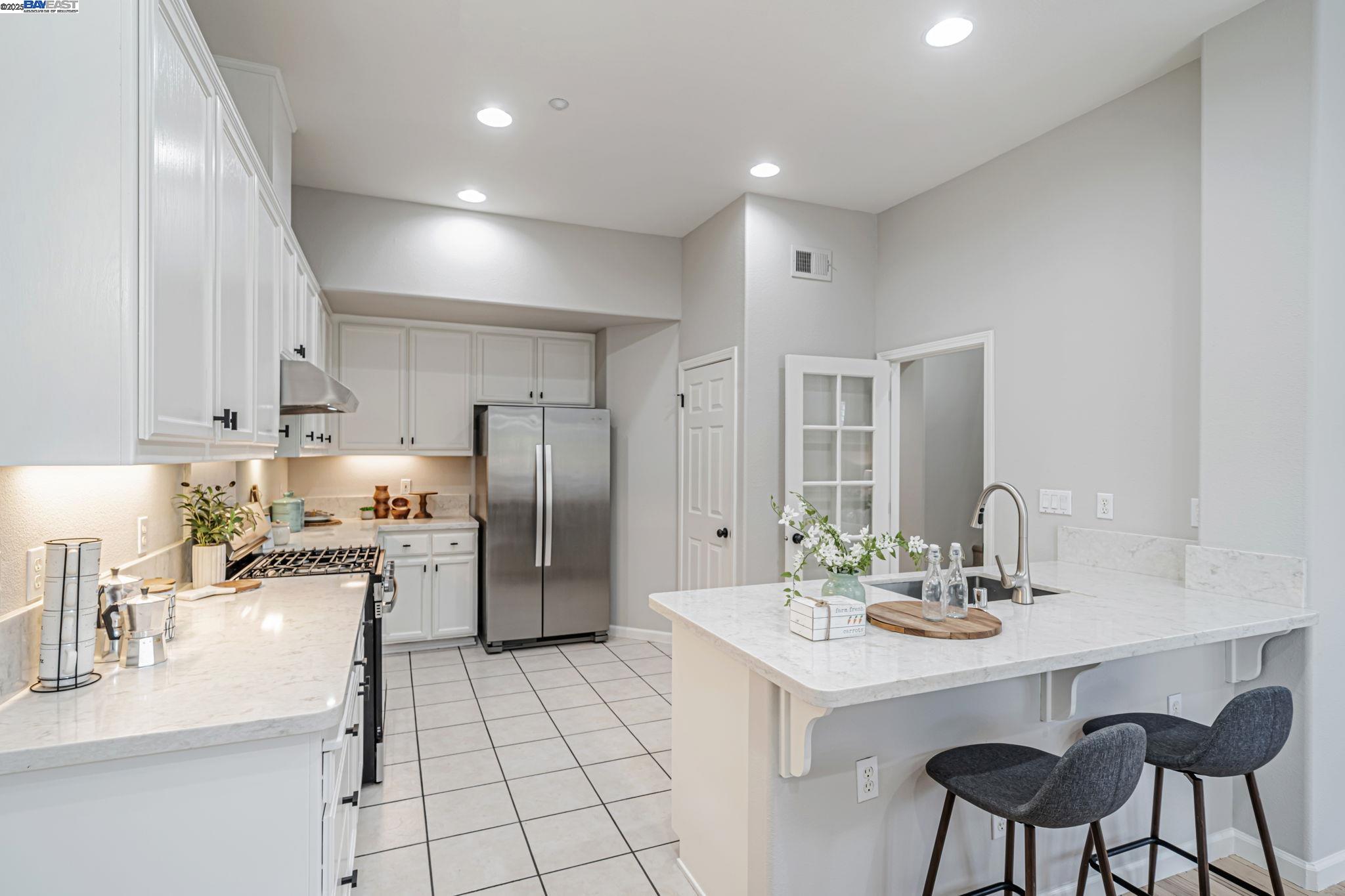 Photo #8: 41110998 Listing: Photo #8
