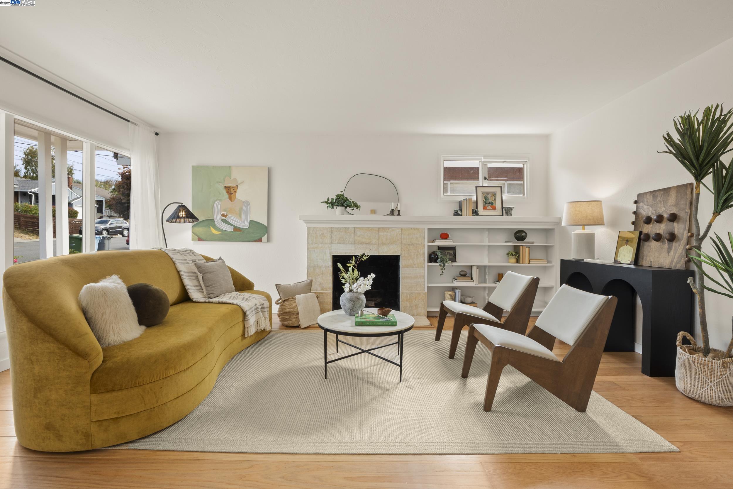 Detail Gallery Image 2 of 23 For 1458 Cedar St, Berkeley,  CA 94702 - 3 Beds | 2 Baths