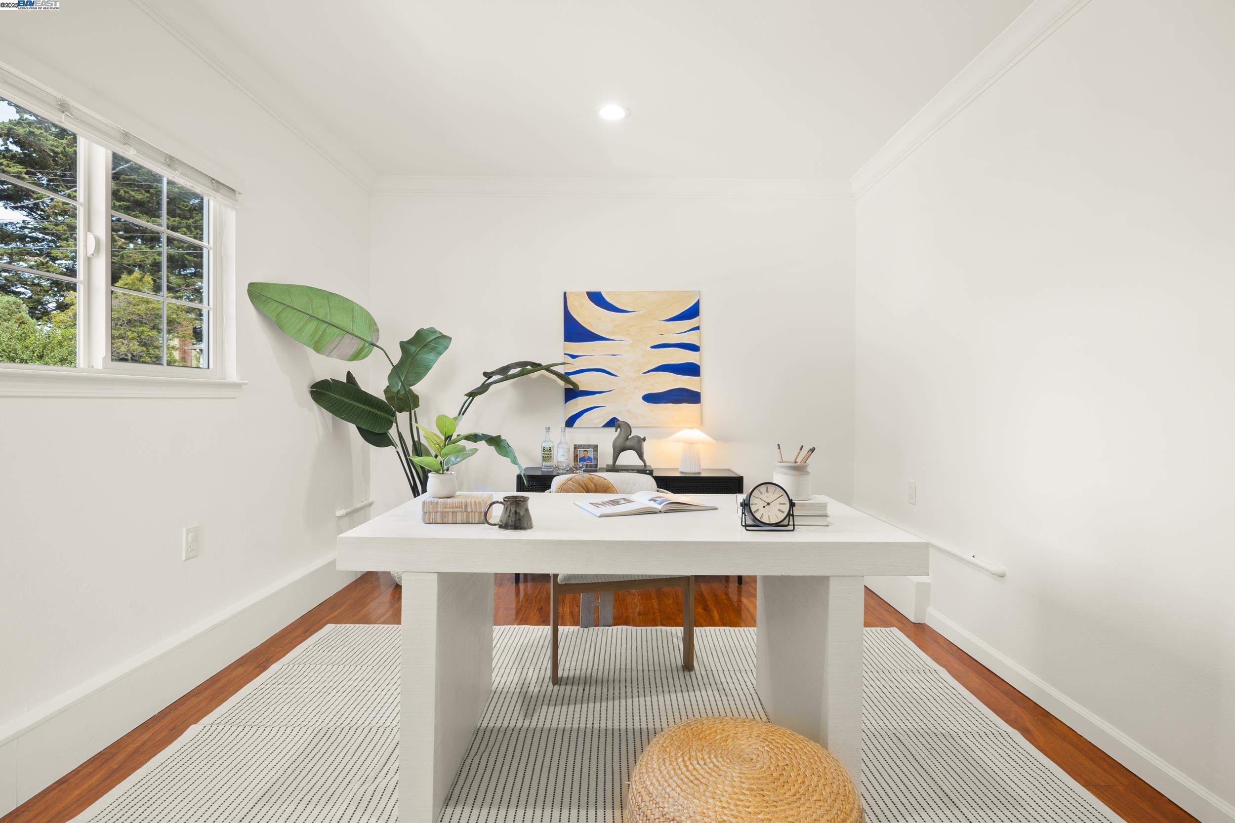 Detail Gallery Image 14 of 23 For 1458 Cedar St, Berkeley,  CA 94702 - 3 Beds | 2 Baths