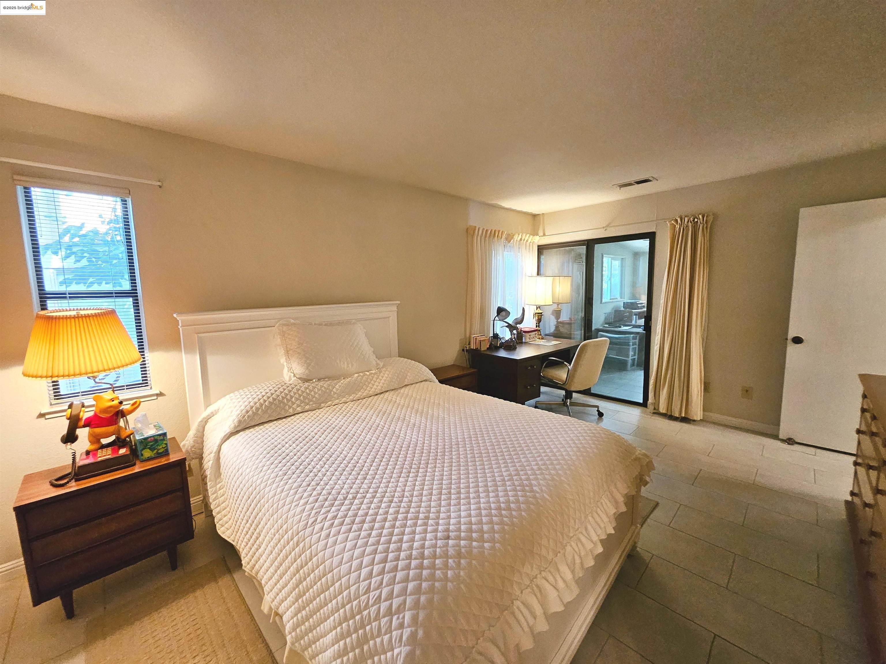 Detail Gallery Image 14 of 34 For 427 Grovewood Loop, Brentwood,  CA 94513 - 3 Beds | 2 Baths
