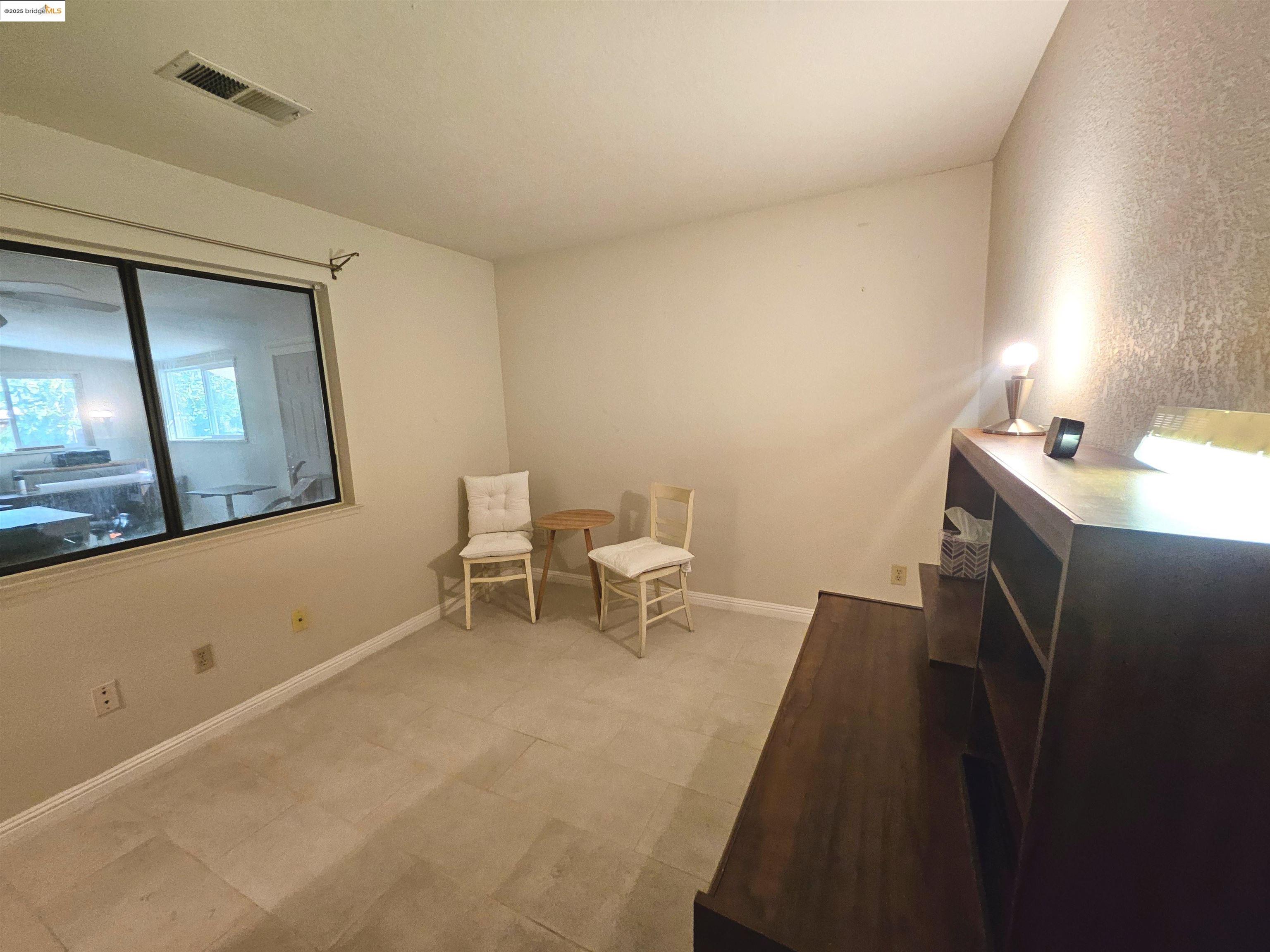 Detail Gallery Image 23 of 35 For 427 Grovewood Loop, Brentwood,  CA 94513 - 3 Beds | 2 Baths