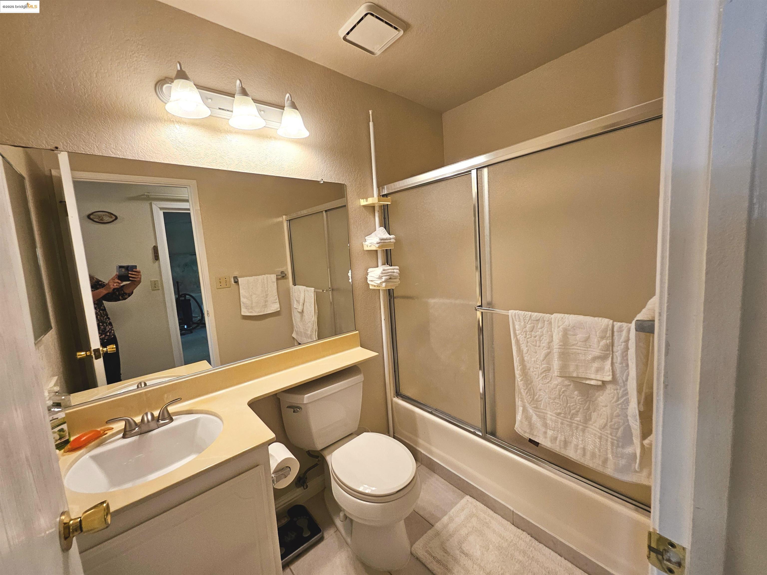 Detail Gallery Image 24 of 35 For 427 Grovewood Loop, Brentwood,  CA 94513 - 3 Beds | 2 Baths