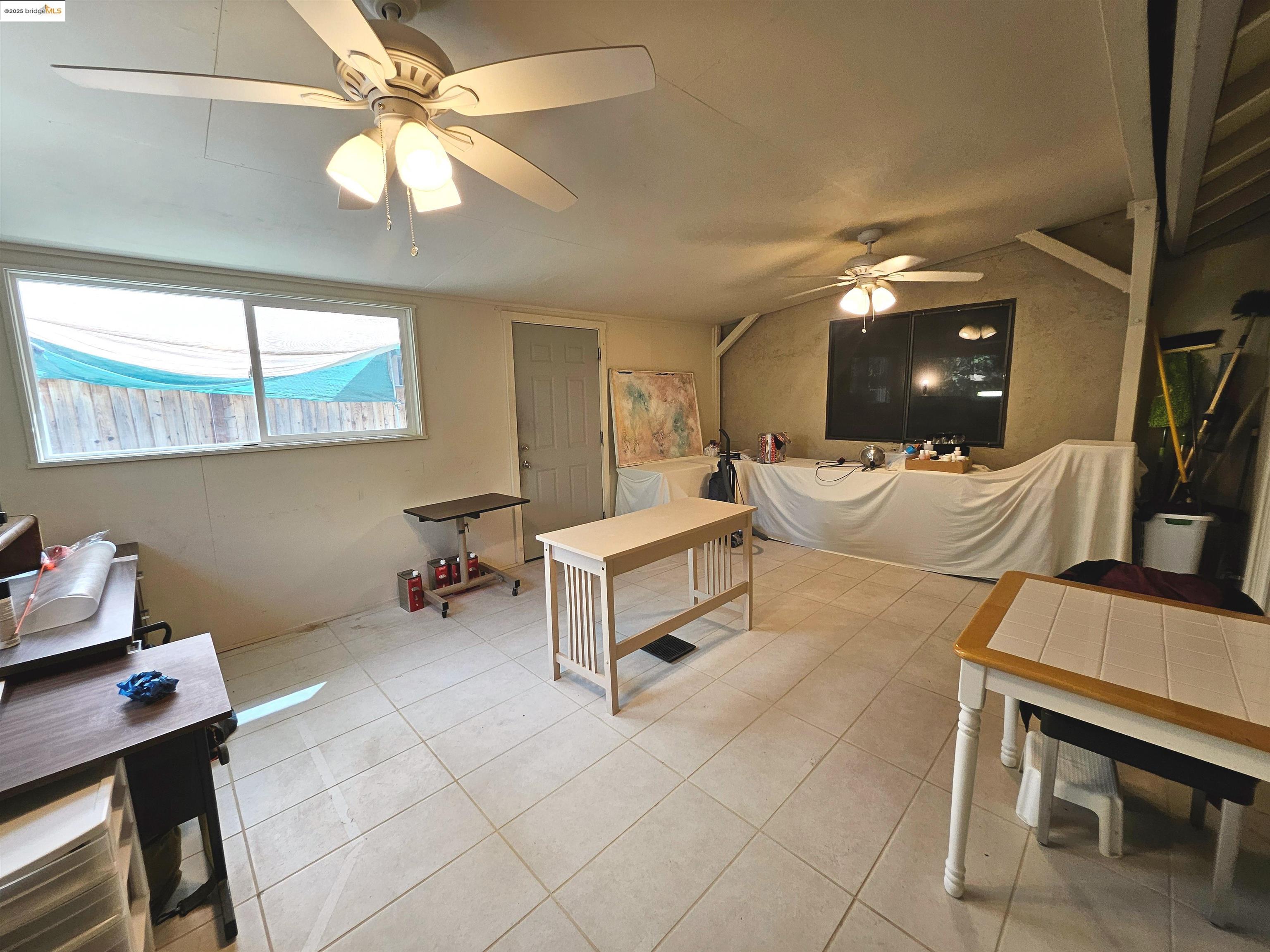 Detail Gallery Image 24 of 34 For 427 Grovewood Loop, Brentwood,  CA 94513 - 3 Beds | 2 Baths