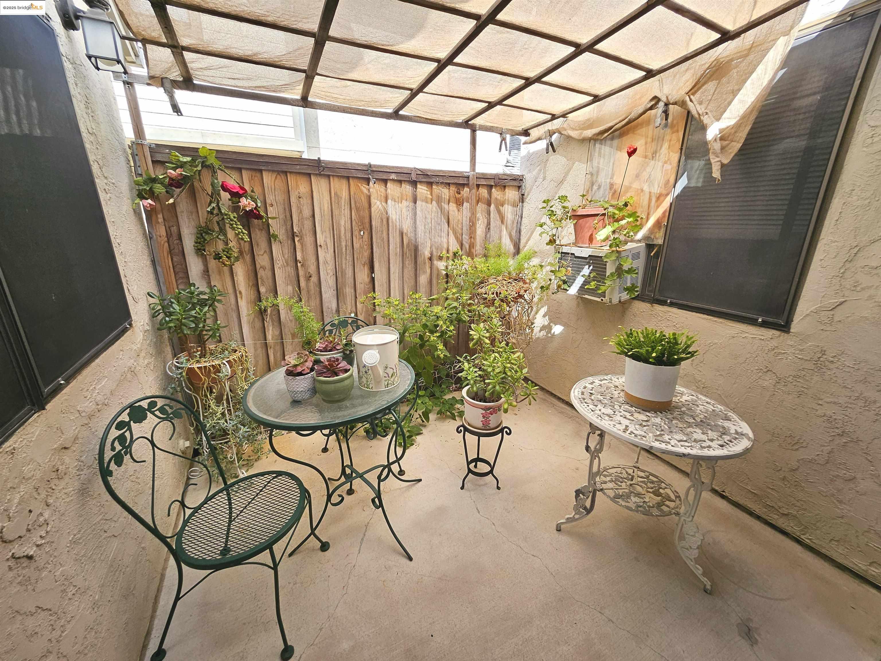 Detail Gallery Image 9 of 34 For 427 Grovewood Loop, Brentwood,  CA 94513 - 3 Beds | 2 Baths