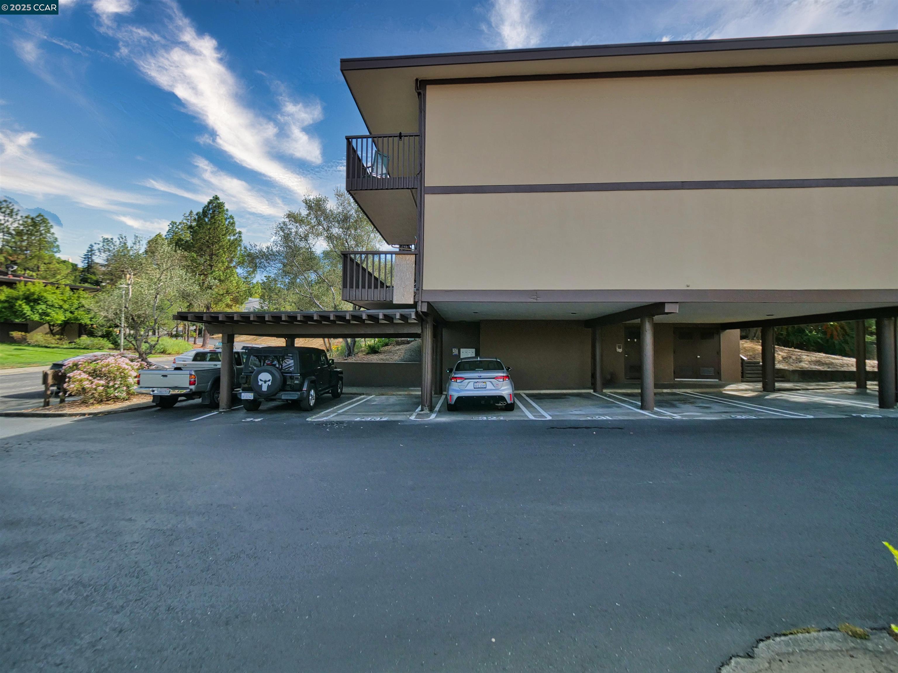 Detail Gallery Image 13 of 60 For 938 Lea Drive, San Rafael,  CA 94903 - 1 Beds | 1 Baths