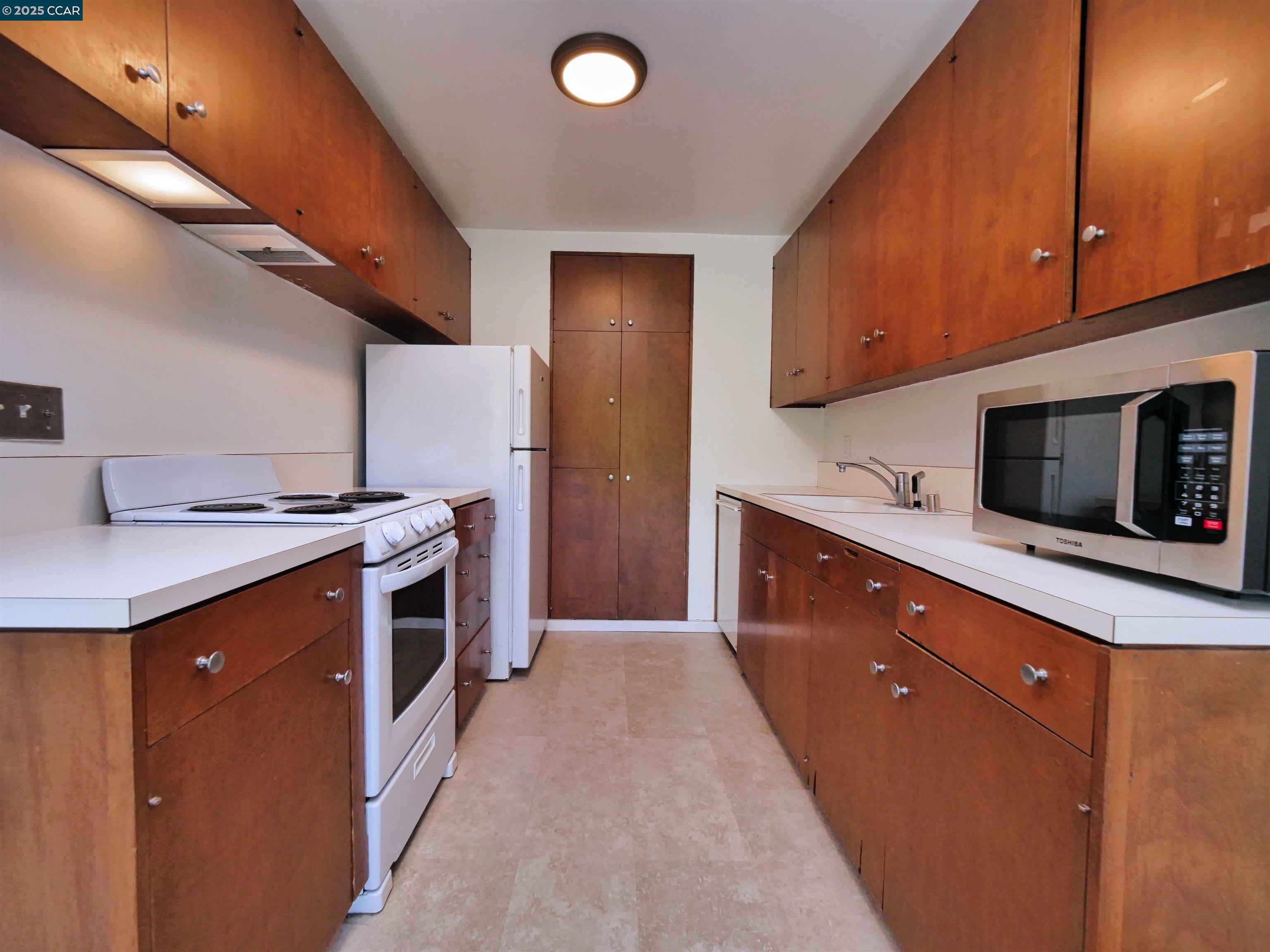Detail Gallery Image 42 of 60 For 938 Lea Drive, San Rafael,  CA 94903 - 1 Beds | 1 Baths