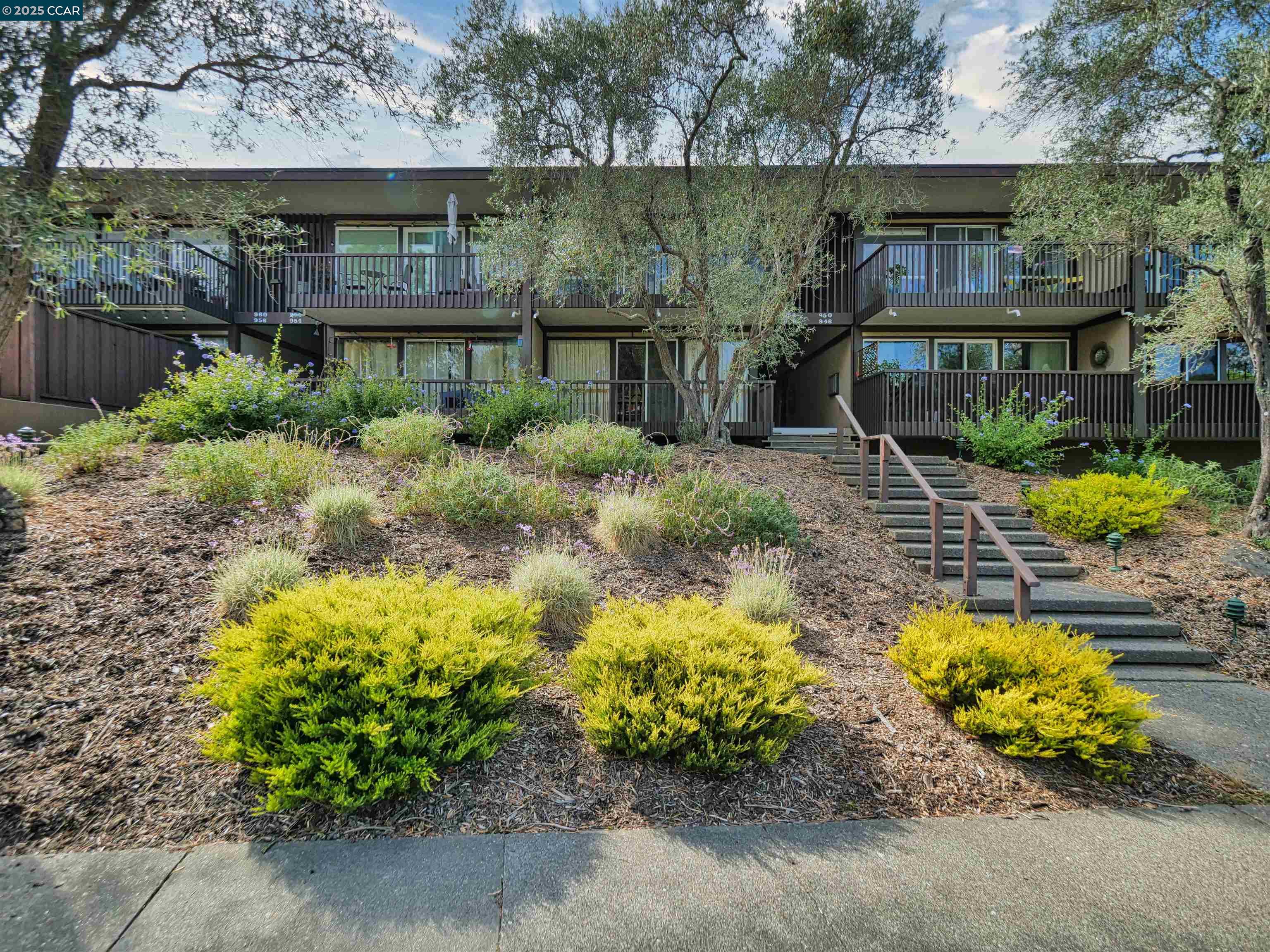 Detail Gallery Image 7 of 60 For 938 Lea Drive, San Rafael,  CA 94903 - 1 Beds | 1 Baths