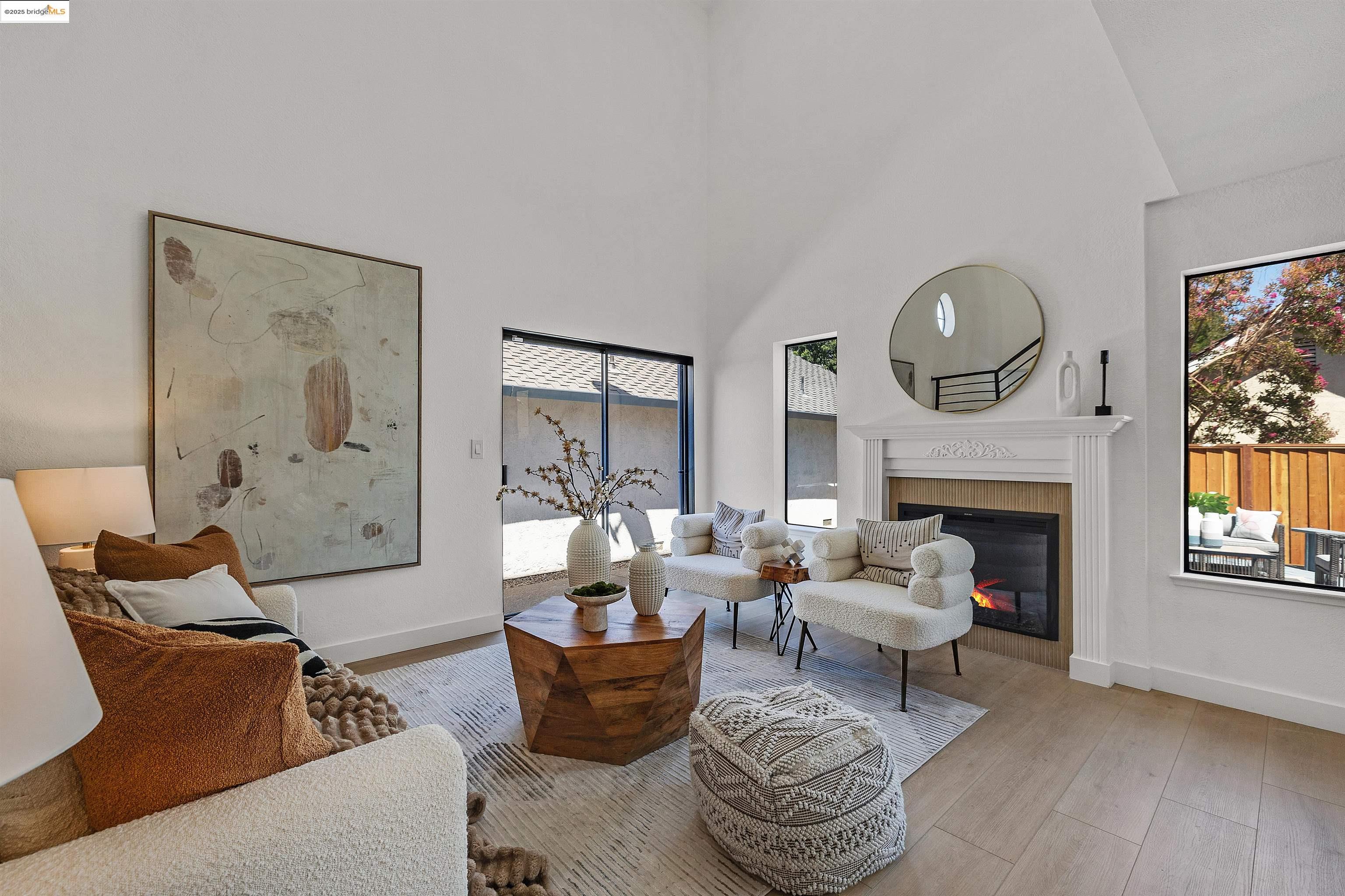 Detail Gallery Image 13 of 36 For 2863 El Capitan Dr, Pleasanton,  CA 94566 - 3 Beds | 2/1 Baths