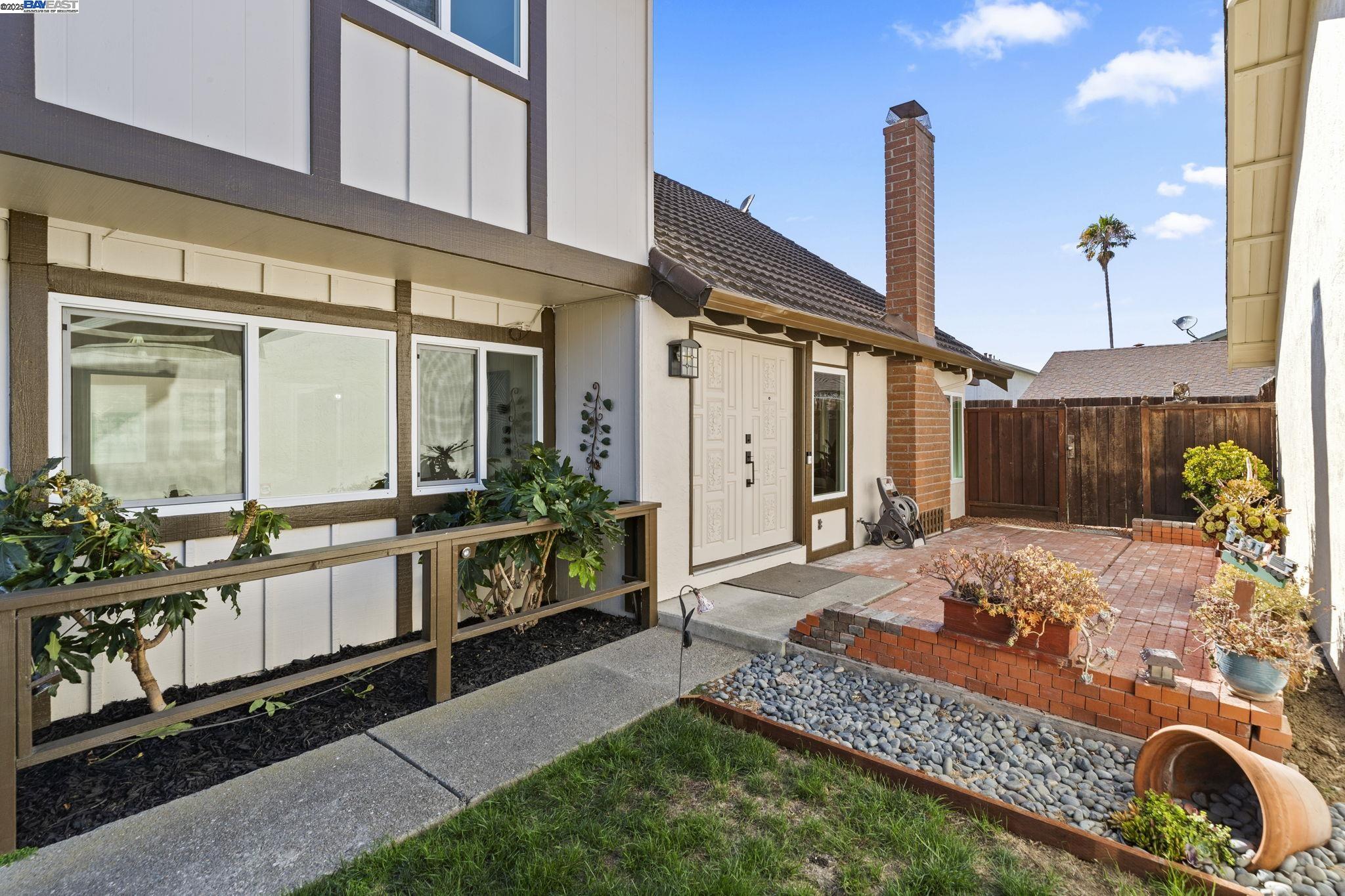 Detail Gallery Image 2 of 41 For 5139 Dryden Ct, Newark,  CA 94560 - 4 Beds | 2/1 Baths