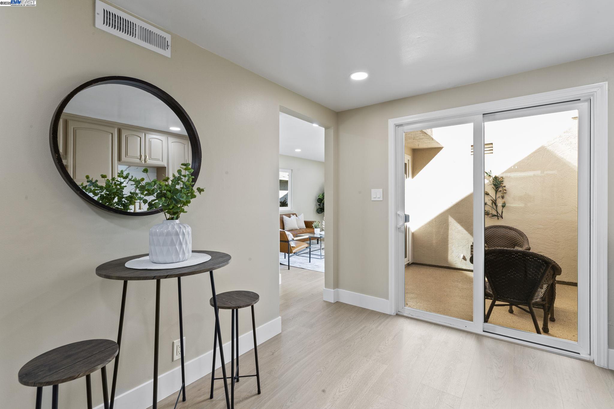 Detail Gallery Image 15 of 41 For 5139 Dryden Ct, Newark,  CA 94560 - 4 Beds | 2/1 Baths
