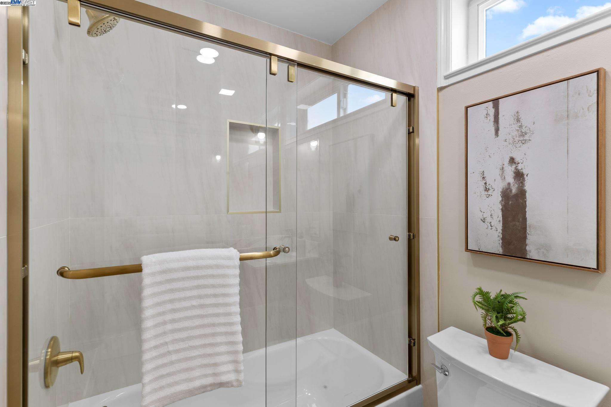 Detail Gallery Image 32 of 41 For 5139 Dryden Ct, Newark,  CA 94560 - 4 Beds | 2/1 Baths