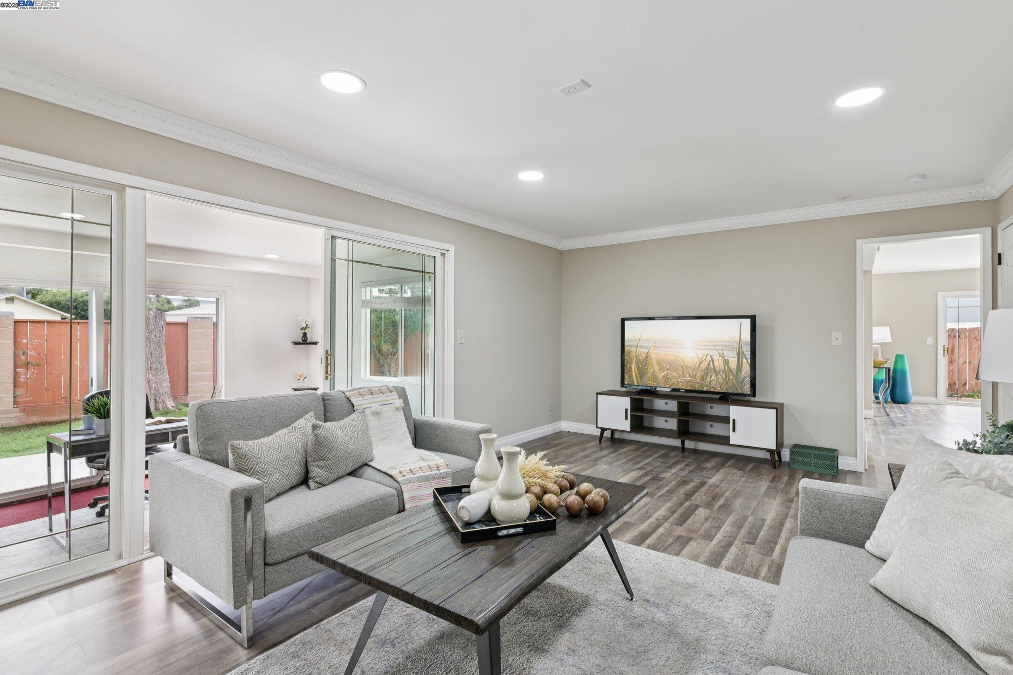 Detail Gallery Image 11 of 49 For 28399 Cubberley Ct, Hayward,  CA 94545 - 4 Beds | 2 Baths