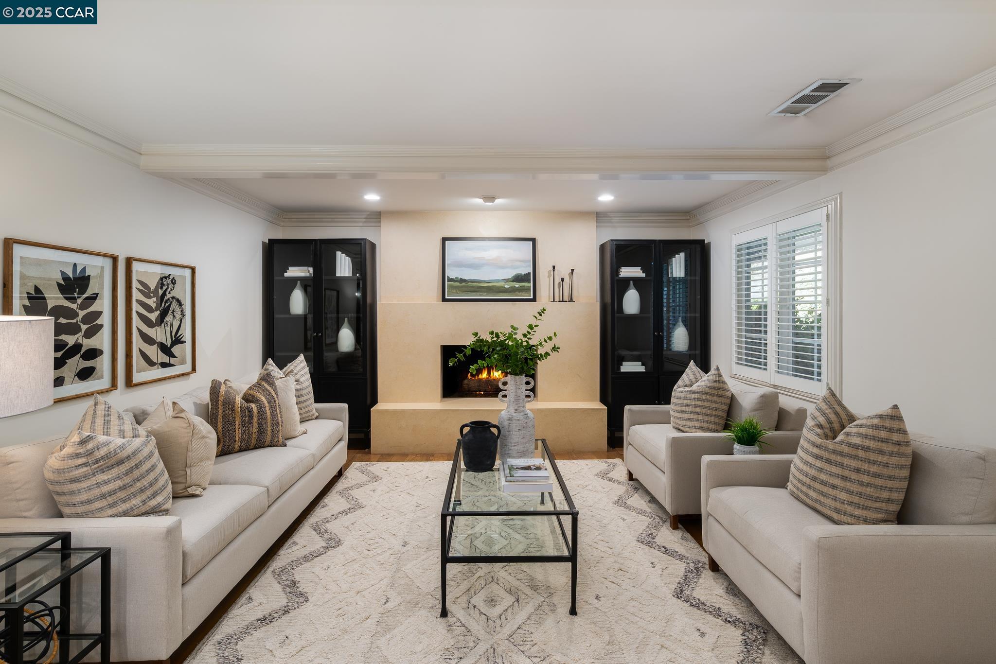 Detail Gallery Image 5 of 33 For 27 Squire Ct, Alamo,  CA 94507 - 4 Beds | 3/1 Baths