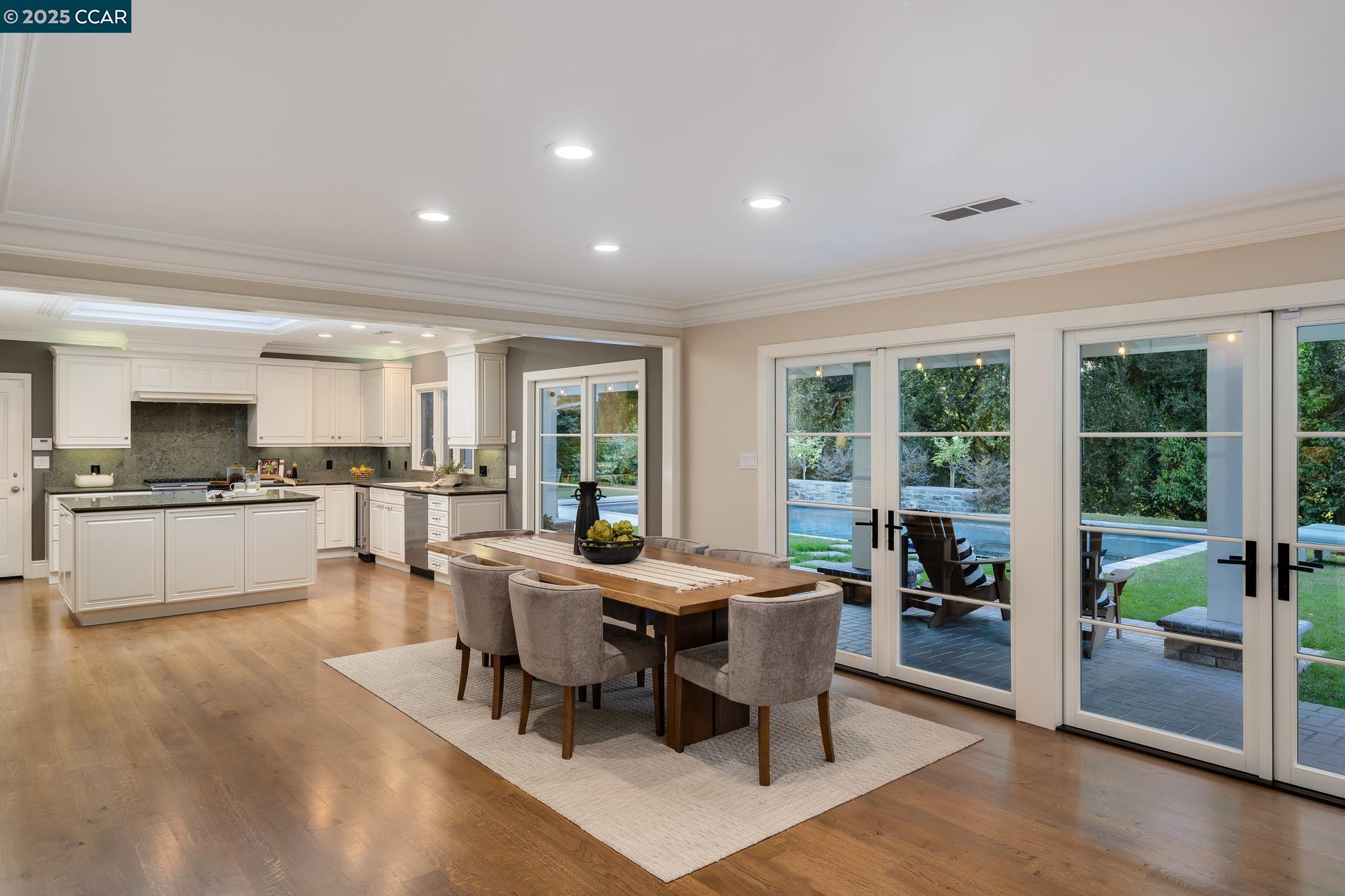 Detail Gallery Image 10 of 33 For 27 Squire Ct, Alamo,  CA 94507 - 4 Beds | 3/1 Baths