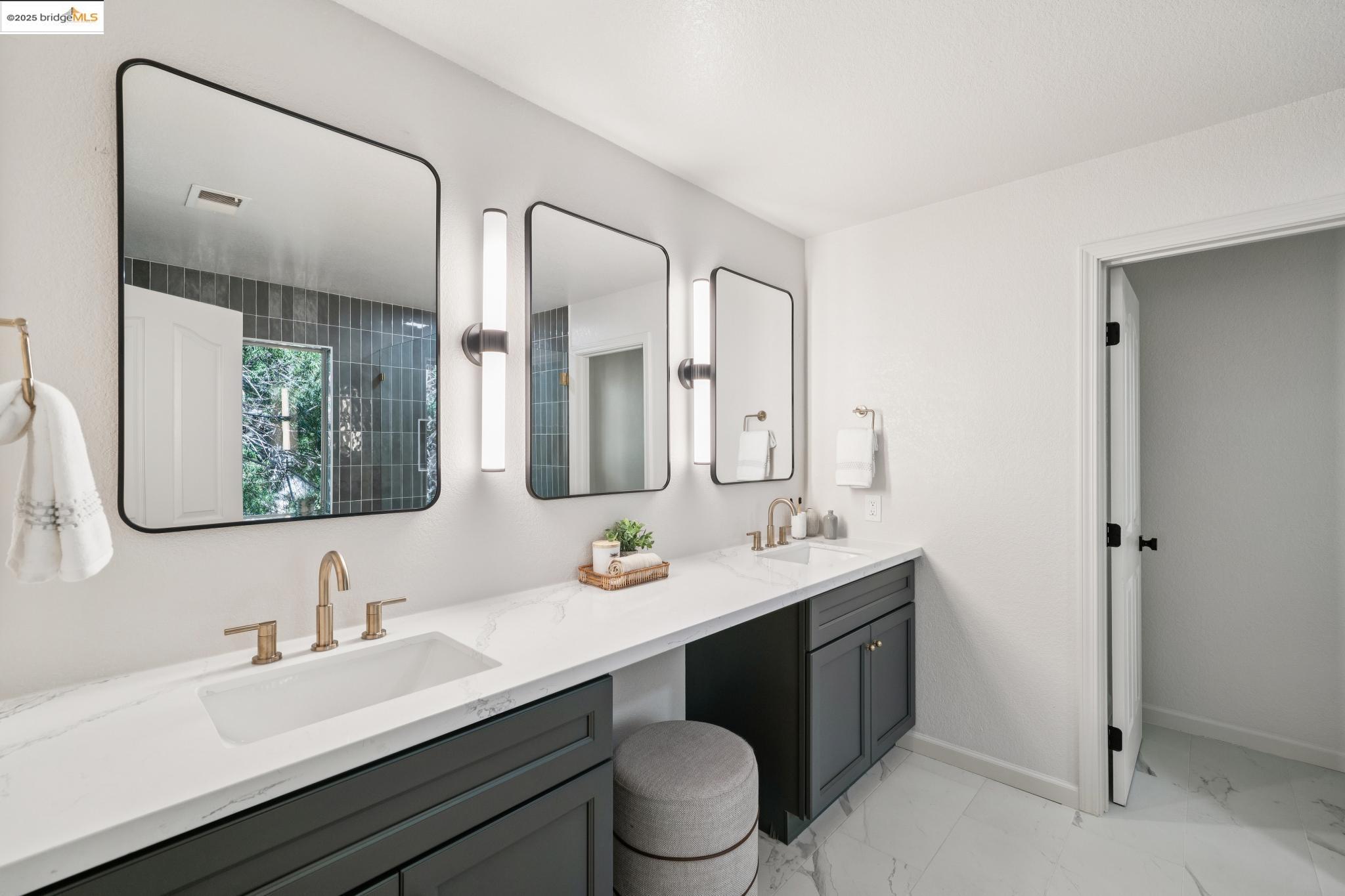 Detail Gallery Image 22 of 41 For 579 Grimsby Ln, Danville,  CA 94506 - 4 Beds | 3 Baths