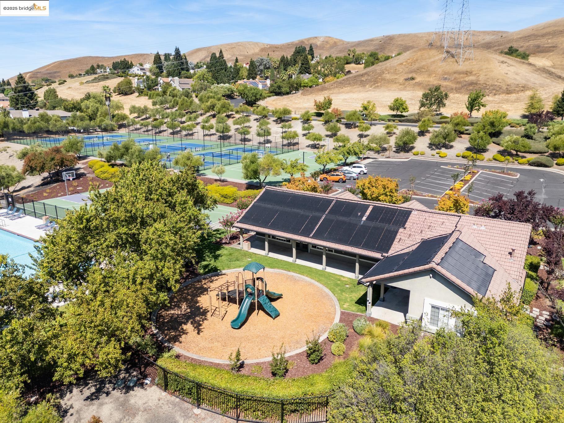 Detail Gallery Image 39 of 41 For 579 Grimsby Ln, Danville,  CA 94506 - 4 Beds | 3 Baths