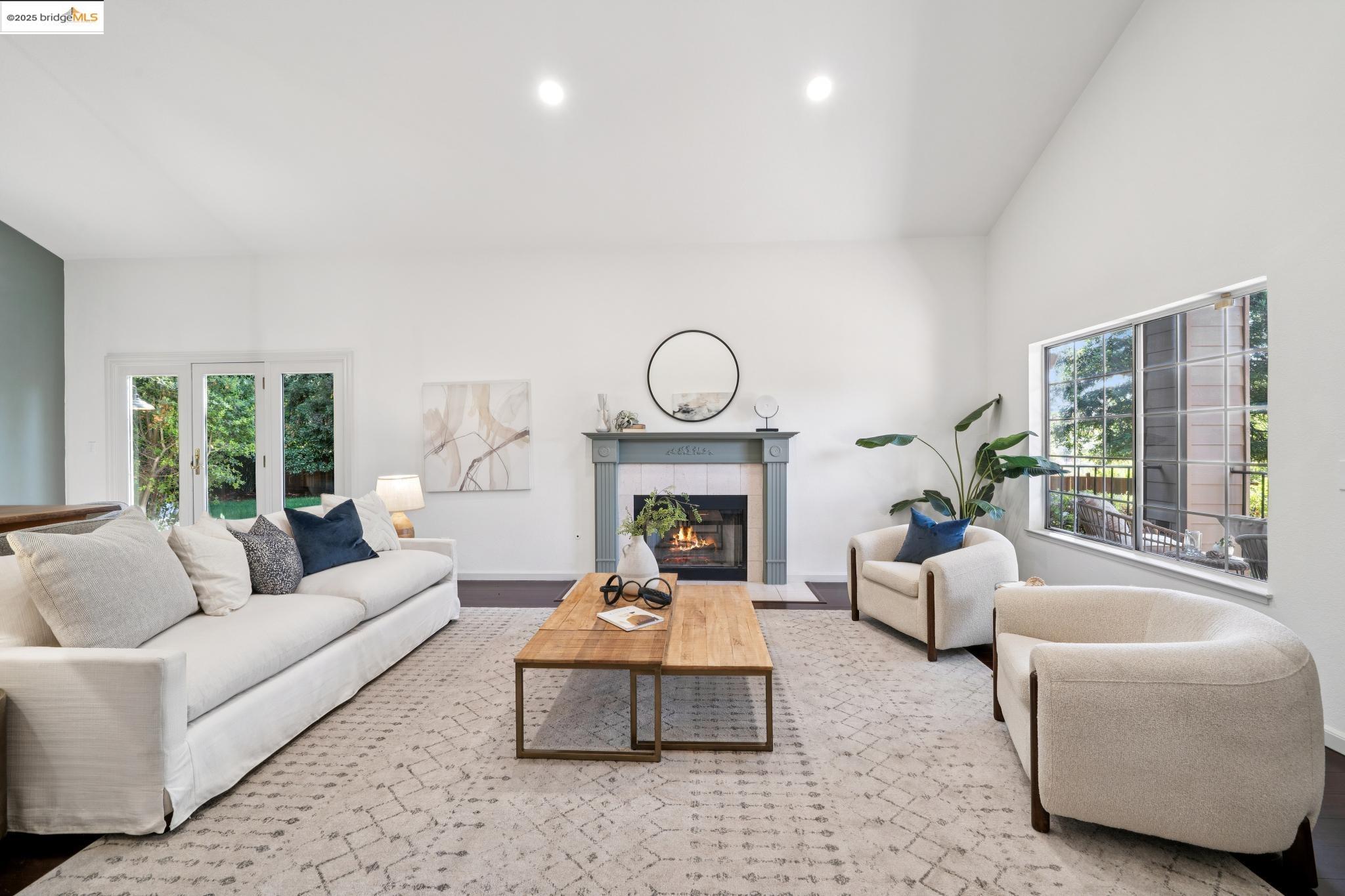 Detail Gallery Image 5 of 41 For 579 Grimsby Ln, Danville,  CA 94506 - 4 Beds | 3 Baths