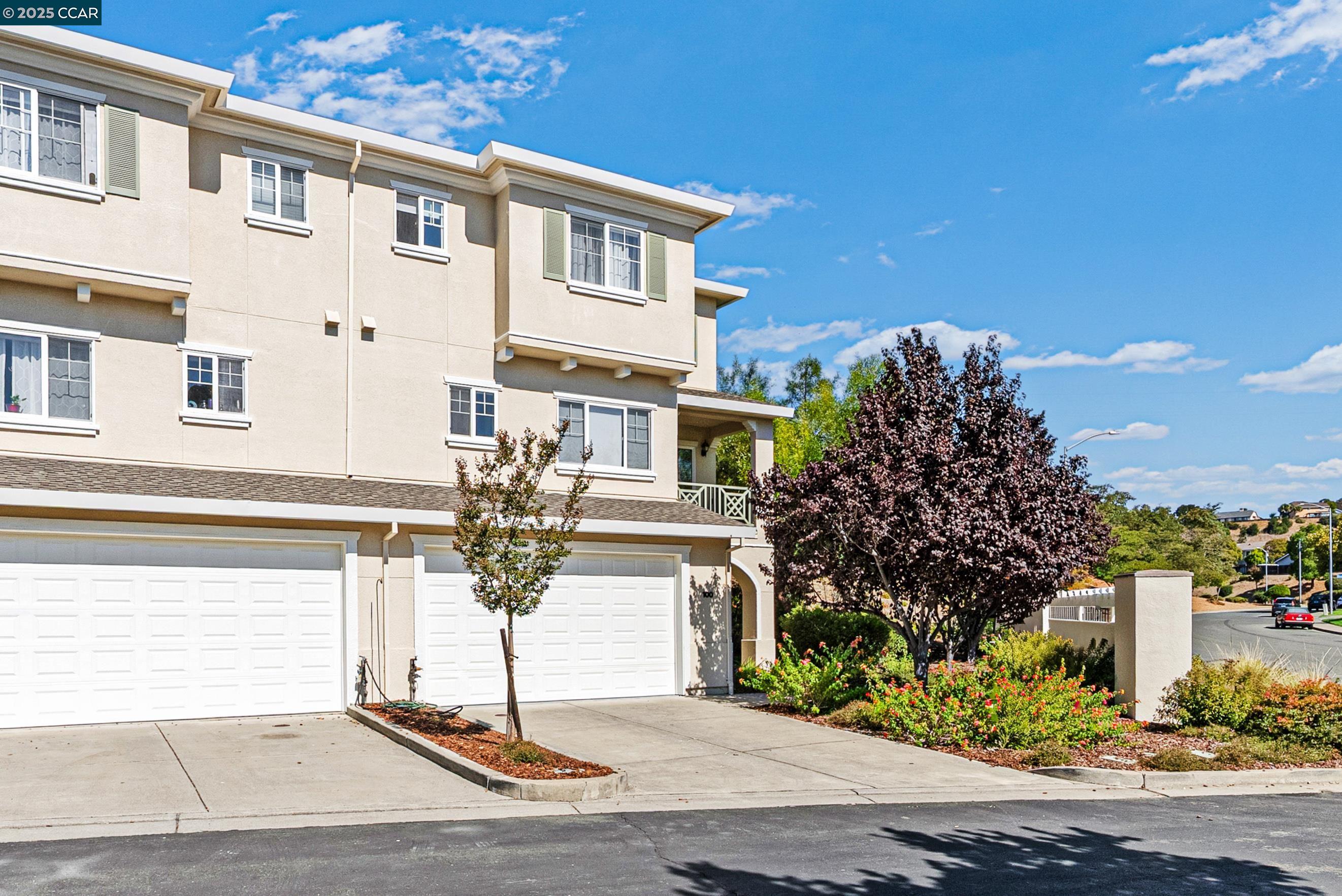 Front Image Thumbnail for CC41111017