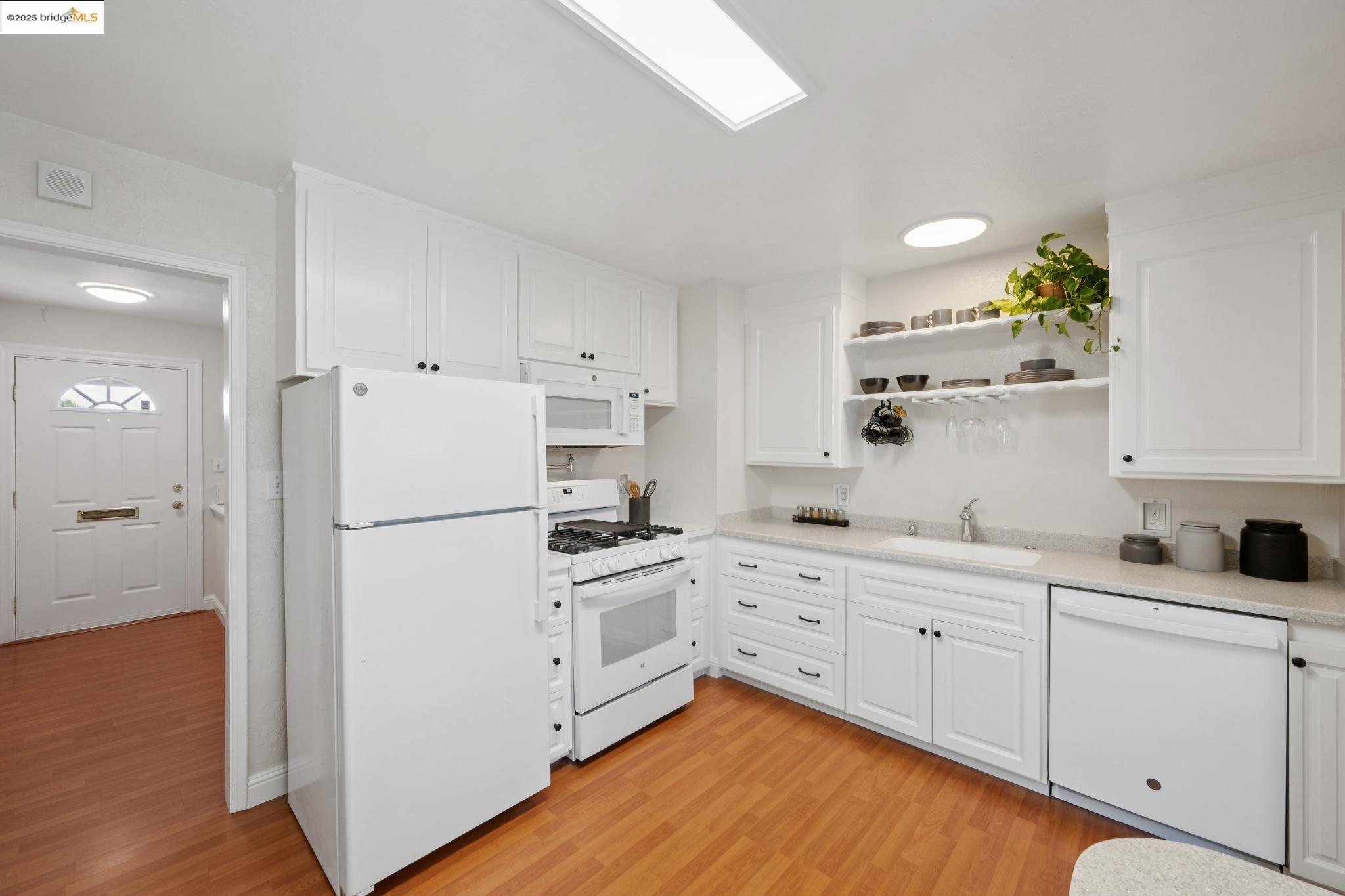 Detail Gallery Image 20 of 57 For 952 Amador St, Richmond,  CA 94805 - 2 Beds | 1 Baths