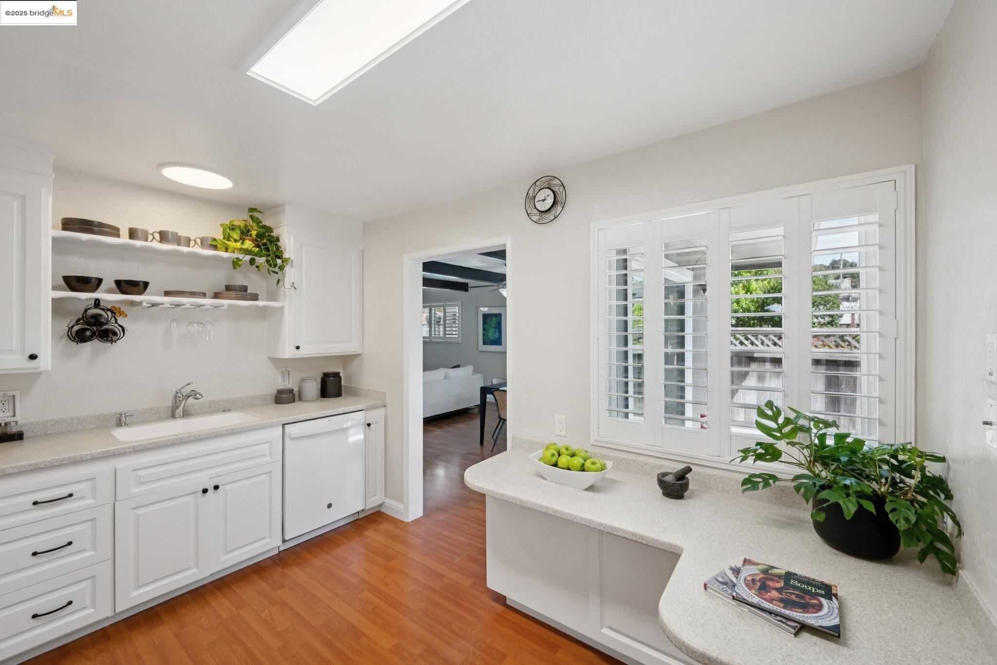 Detail Gallery Image 21 of 57 For 952 Amador St, Richmond,  CA 94805 - 2 Beds | 1 Baths