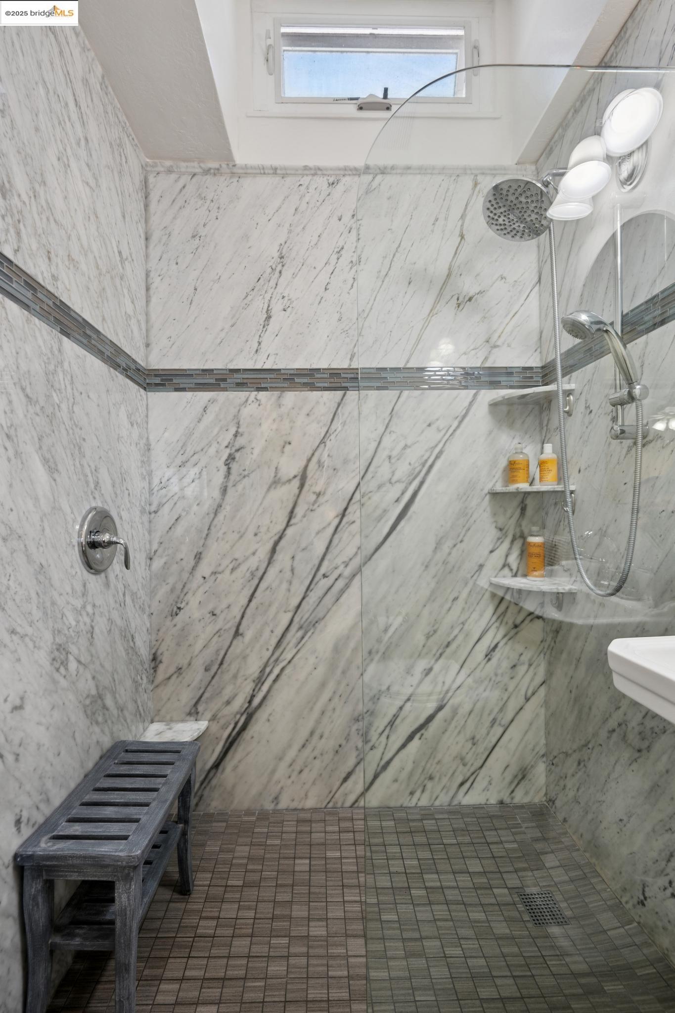 Detail Gallery Image 27 of 57 For 952 Amador St, Richmond,  CA 94805 - 2 Beds | 1 Baths