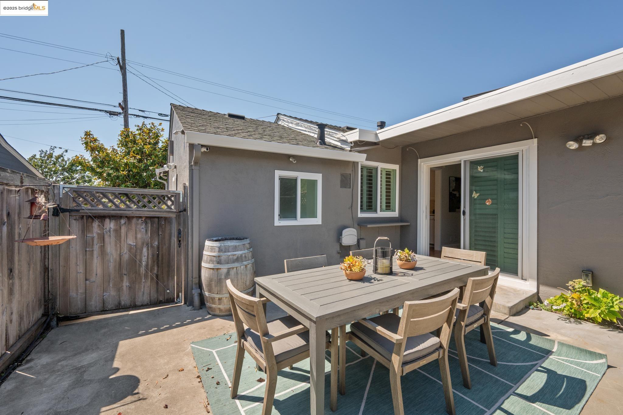Detail Gallery Image 34 of 57 For 952 Amador St, Richmond,  CA 94805 - 2 Beds | 1 Baths