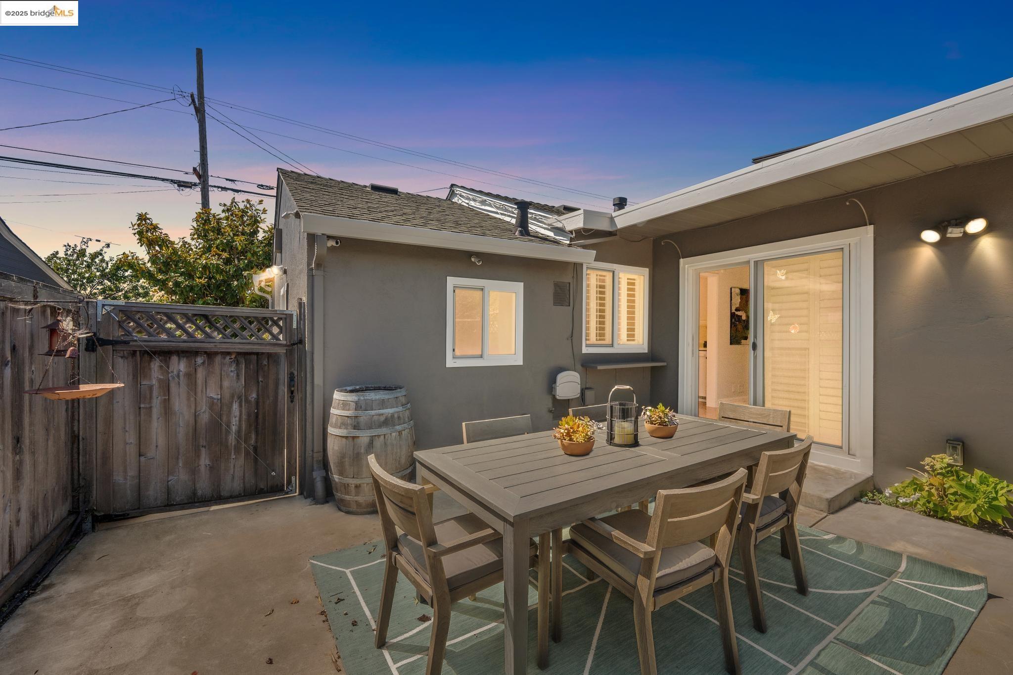 Detail Gallery Image 36 of 57 For 952 Amador St, Richmond,  CA 94805 - 2 Beds | 1 Baths