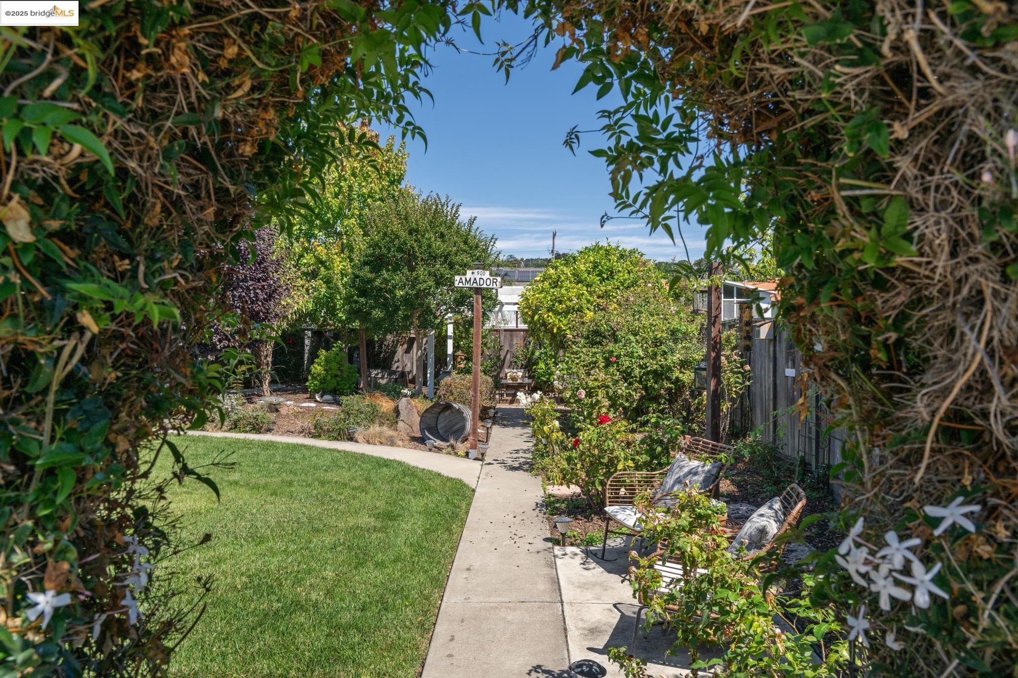 Detail Gallery Image 40 of 57 For 952 Amador St, Richmond,  CA 94805 - 2 Beds | 1 Baths