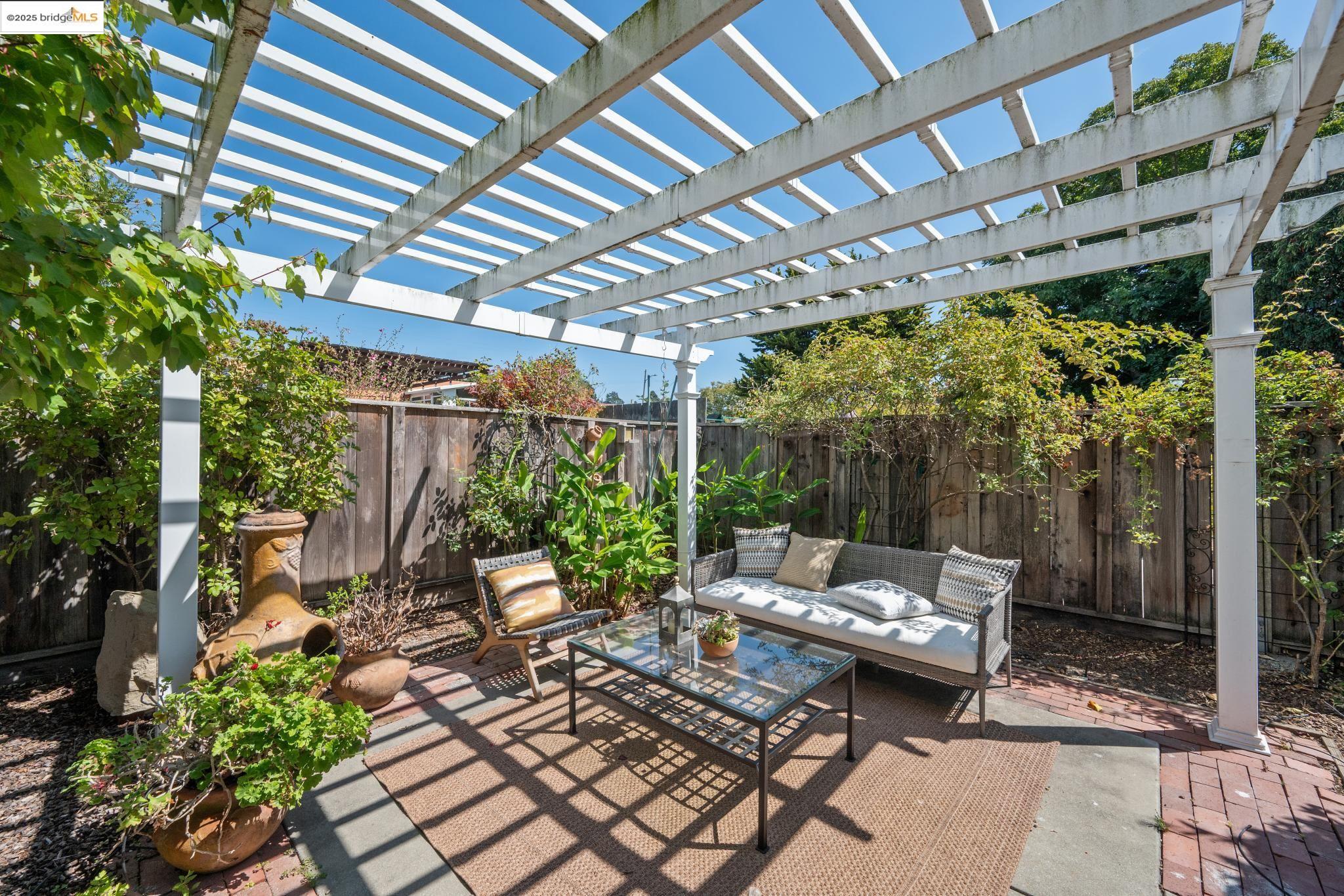 Detail Gallery Image 51 of 57 For 952 Amador St, Richmond,  CA 94805 - 2 Beds | 1 Baths
