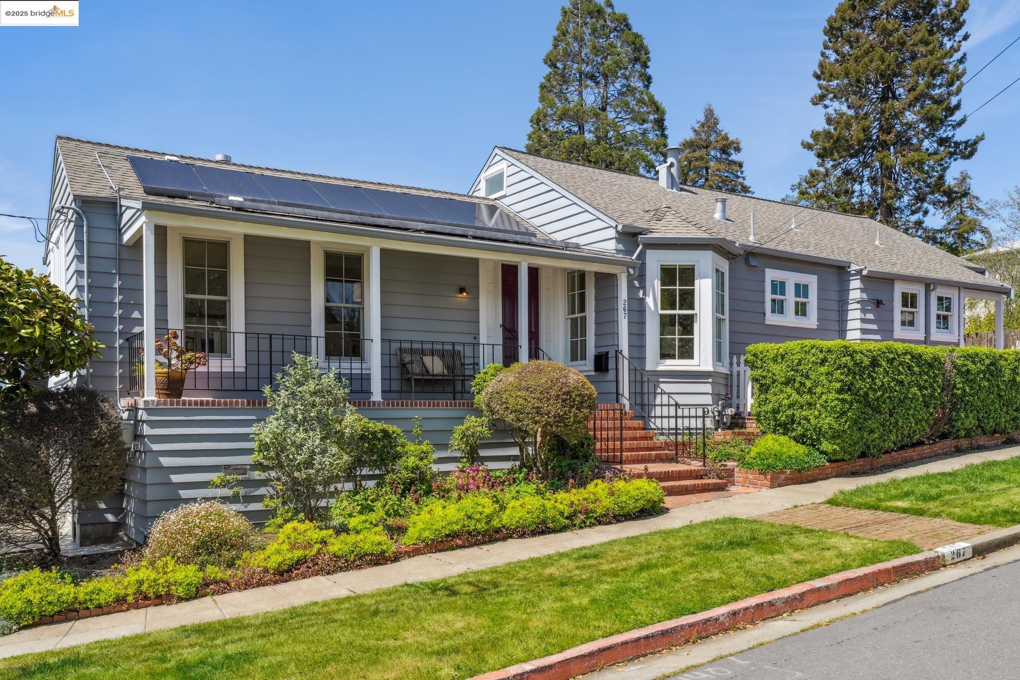 Detail Gallery Image 2 of 59 For 267 Columbia Ave, Kensington,  CA 94708 - 2 Beds | 2/2 Baths