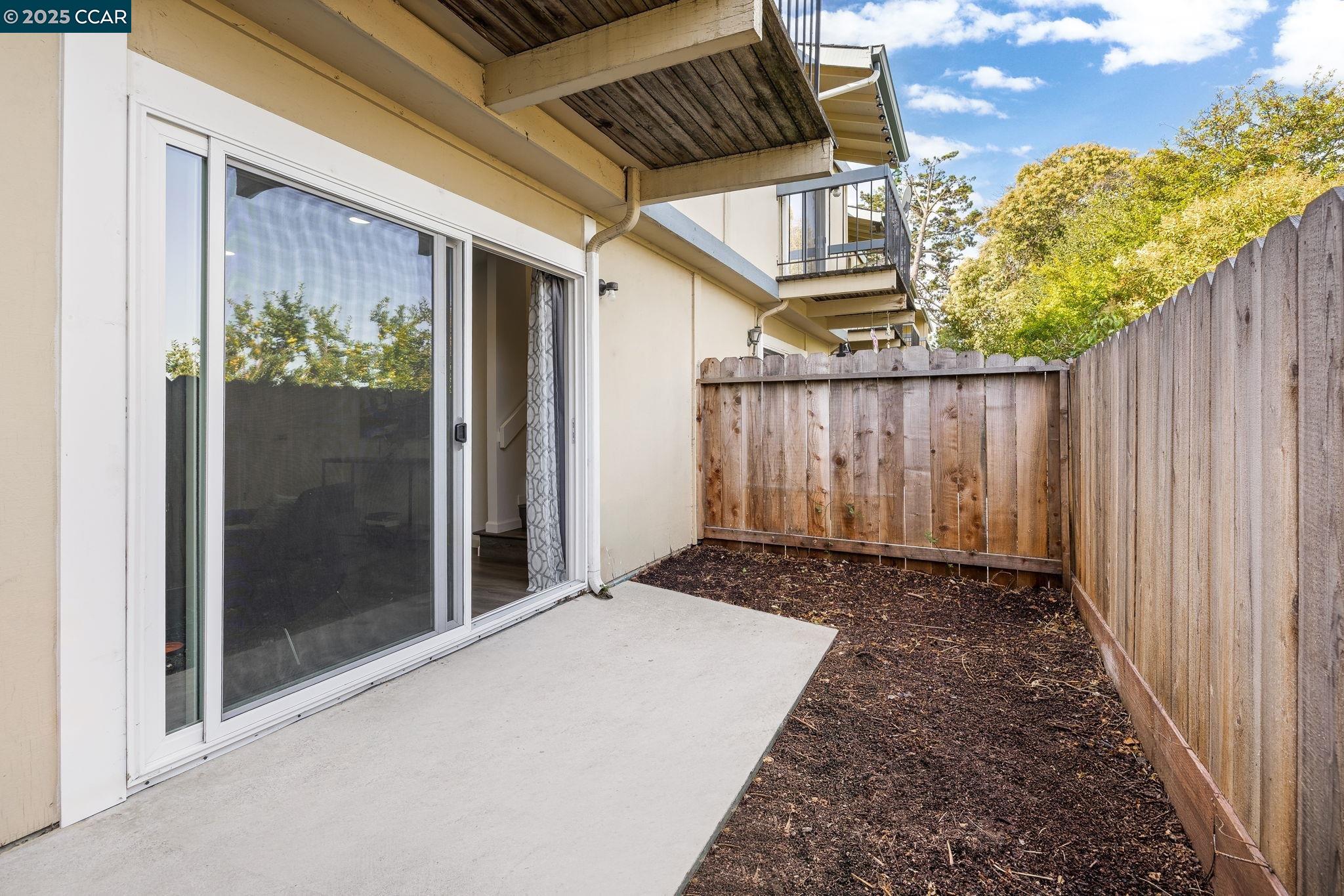 Detail Gallery Image 14 of 23 For 371 Joan Vista Street, El Sobrante,  CA 94803-1913 - 3 Beds | 2/1 Baths