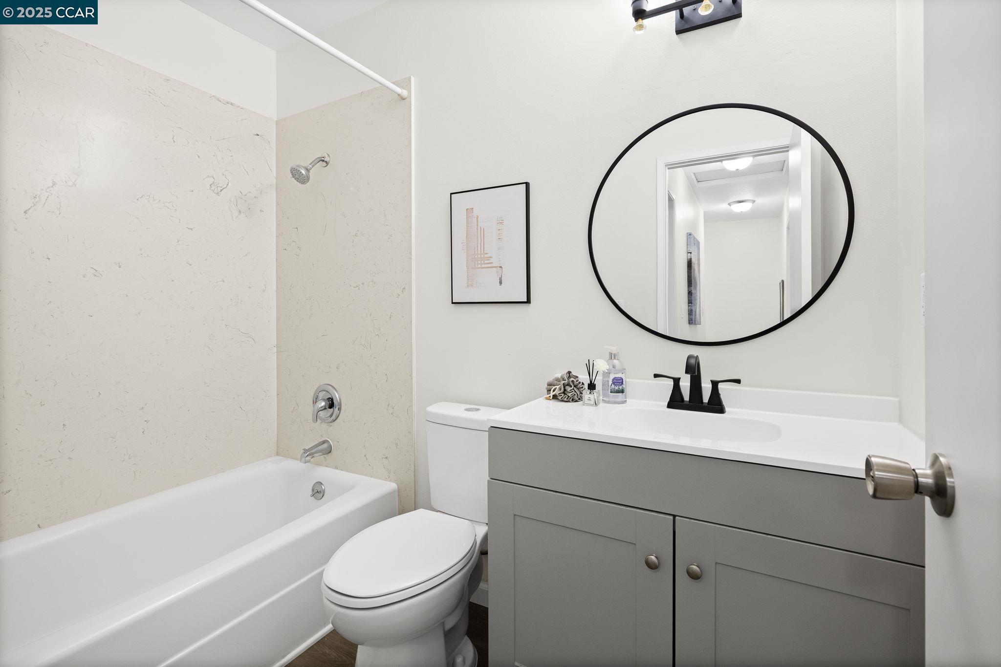 Detail Gallery Image 22 of 23 For 371 Joan Vista Street, El Sobrante,  CA 94803-1913 - 3 Beds | 2/1 Baths