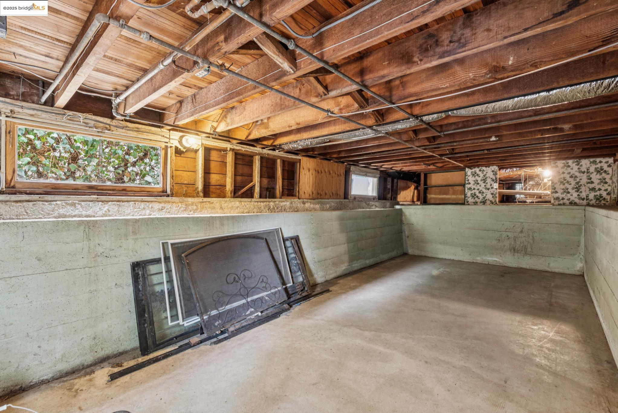 Detail Gallery Image 27 of 28 For 419 43rd St., Oakland,  CA 94609 - 2 Beds | 1 Baths