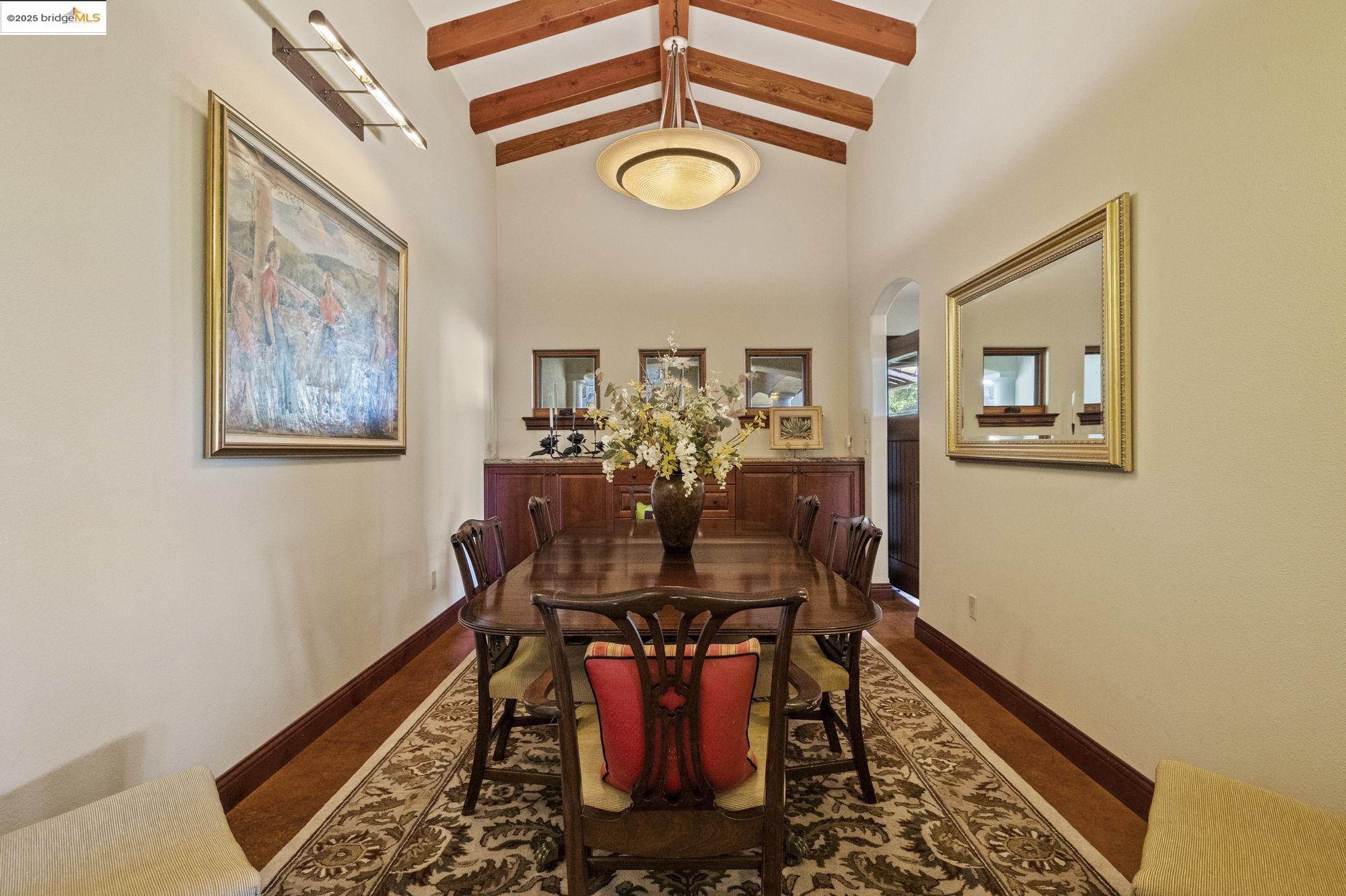 Detail Gallery Image 11 of 55 For 10270 Slate Rim Rd, Sonora,  CA 95370 - 3 Beds | 3 Baths