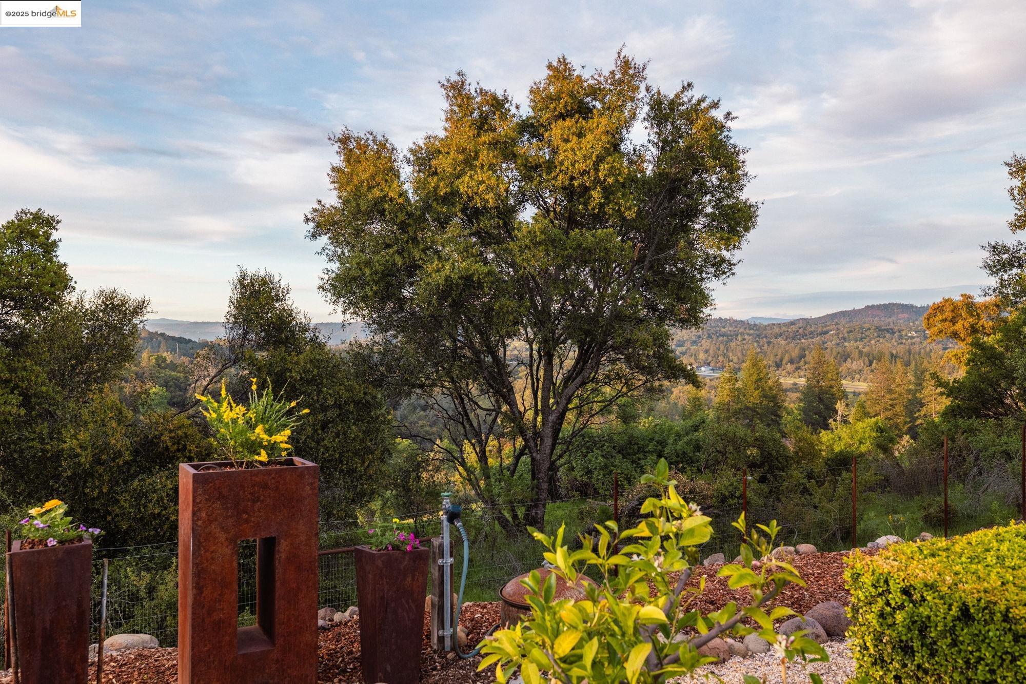 Detail Gallery Image 50 of 55 For 10270 Slate Rim Rd, Sonora,  CA 95370 - 3 Beds | 3 Baths