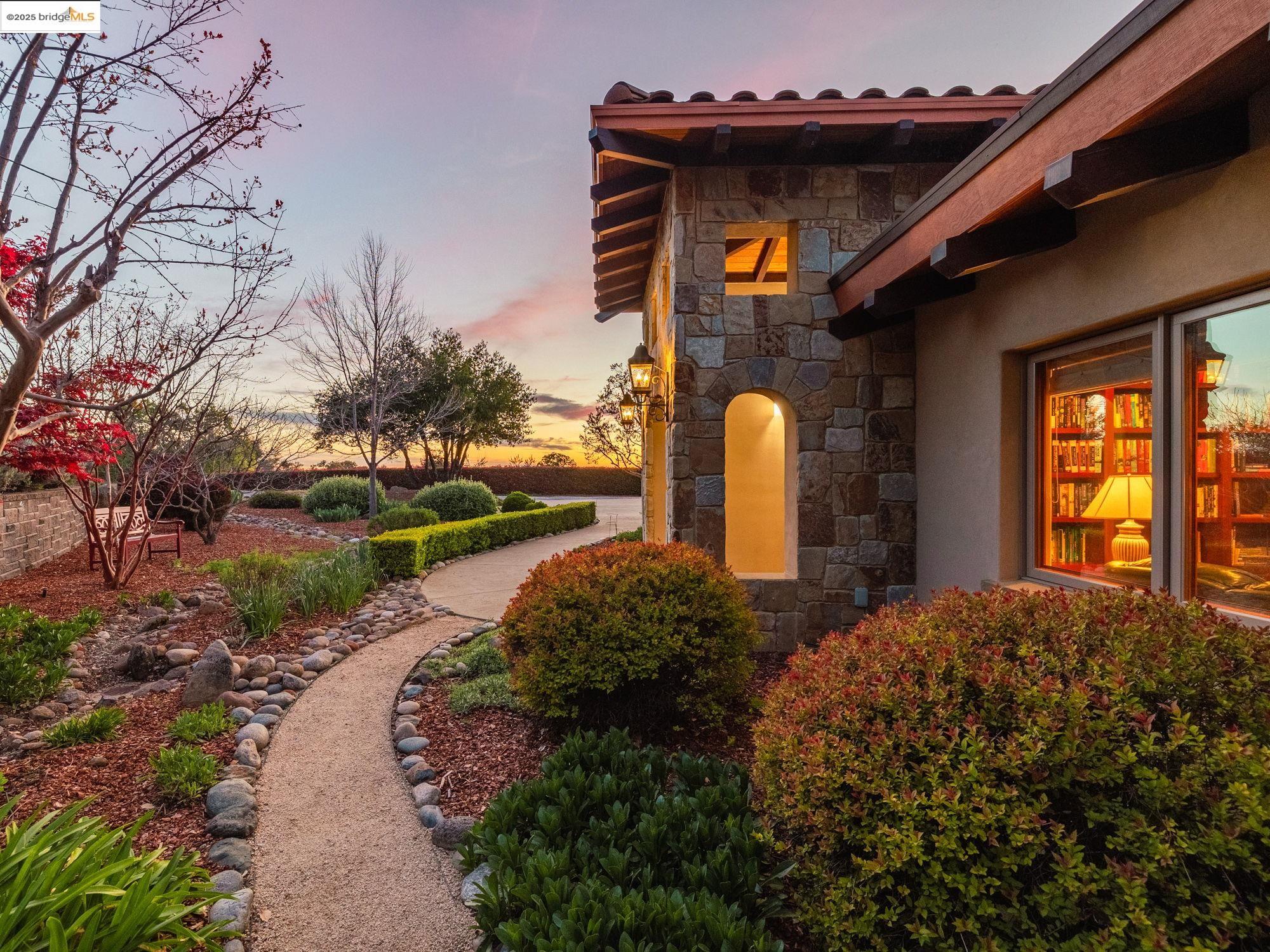 Detail Gallery Image 53 of 55 For 10270 Slate Rim Rd, Sonora,  CA 95370 - 3 Beds | 3 Baths