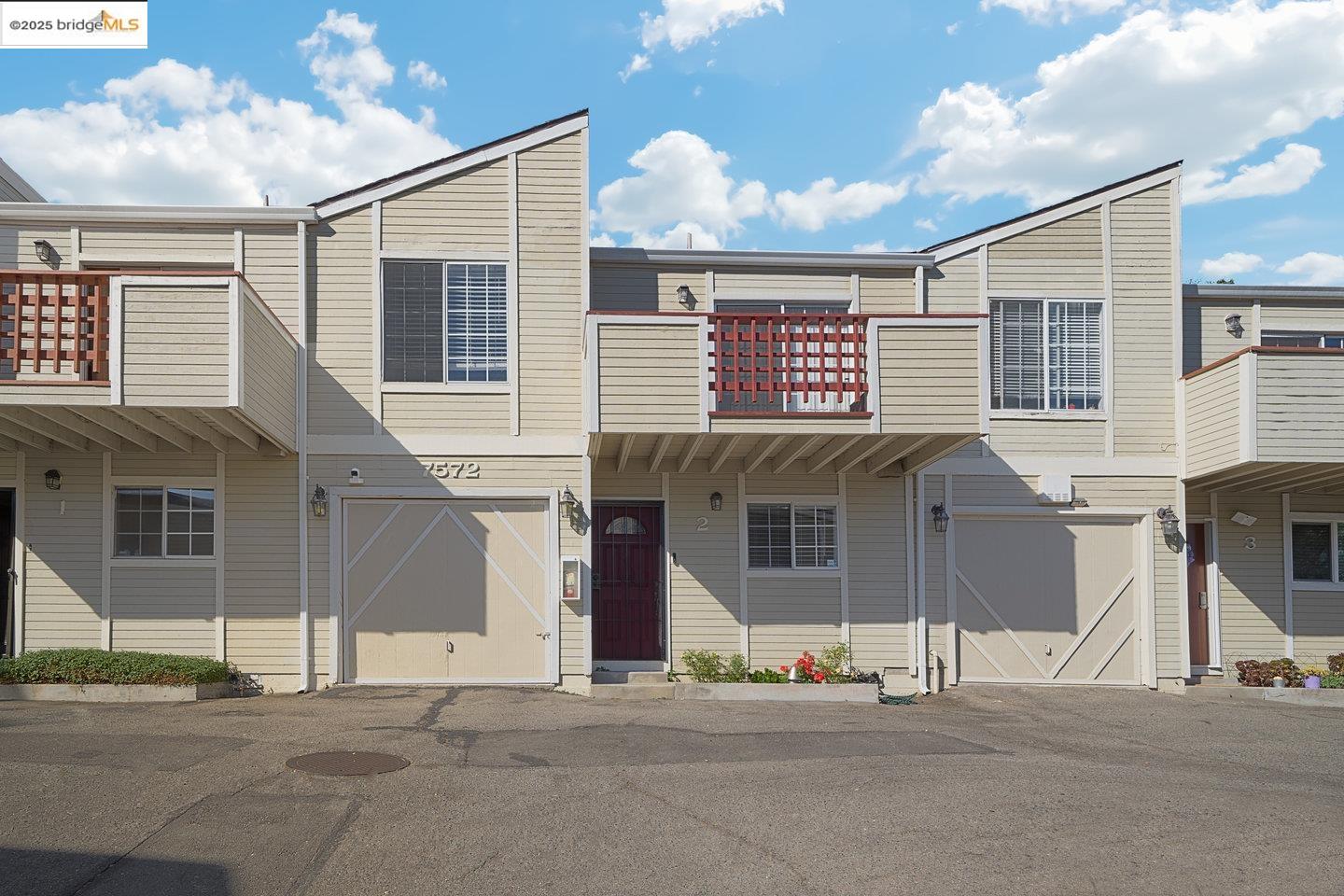 MLS: 41111025 Condo For Sale