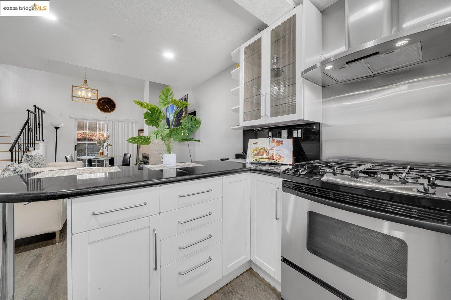 Photo #11: 41111025 Listing: Photo #11