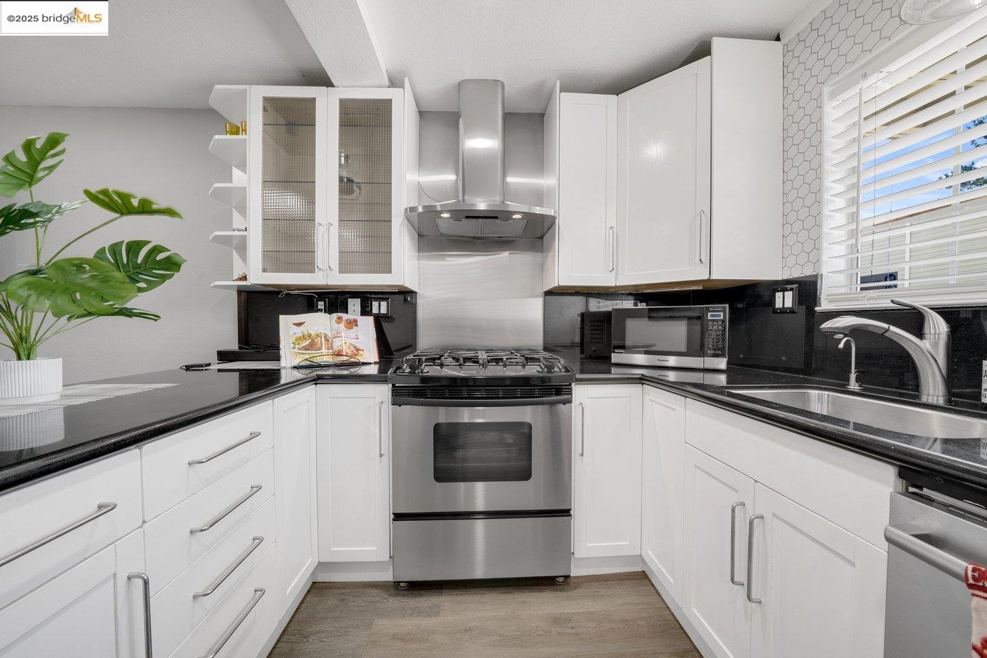 Photo #9: 41111025 Listing: Photo #9