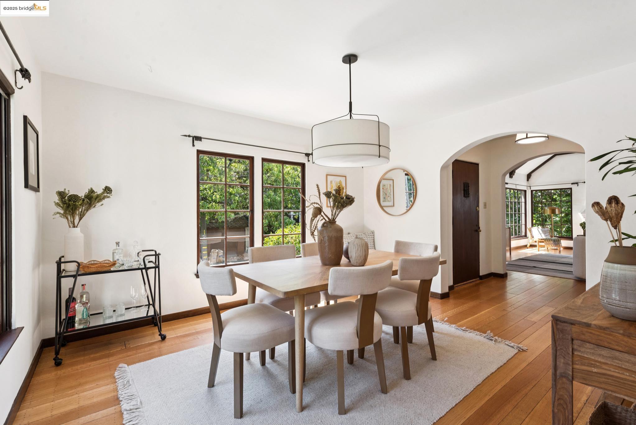 Detail Gallery Image 24 of 60 For 566 the Alameda, Berkeley,  CA 94707 - 4 Beds | 2 Baths